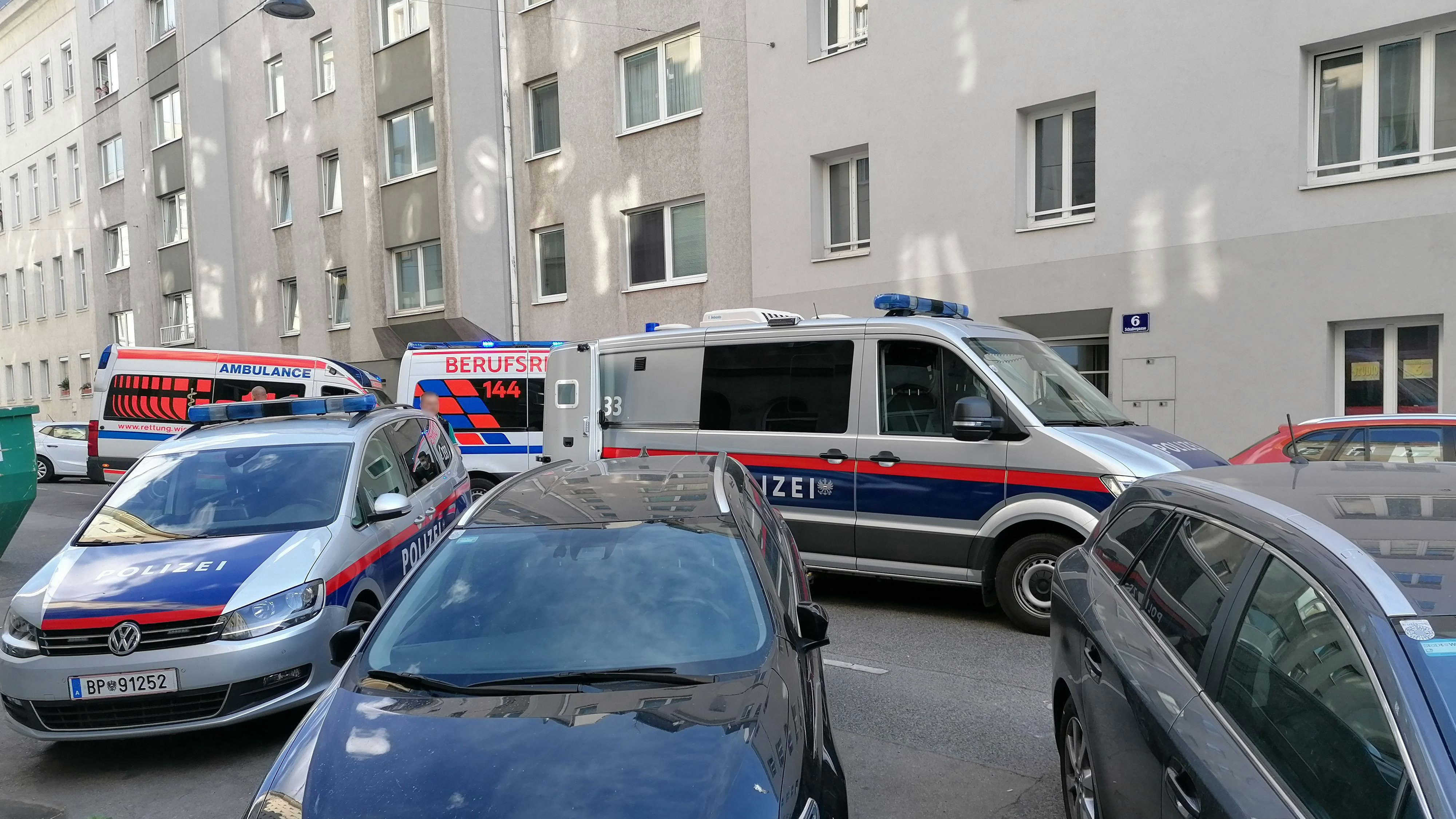 WEGA-Einsatz in der Schallergasse in Meidling