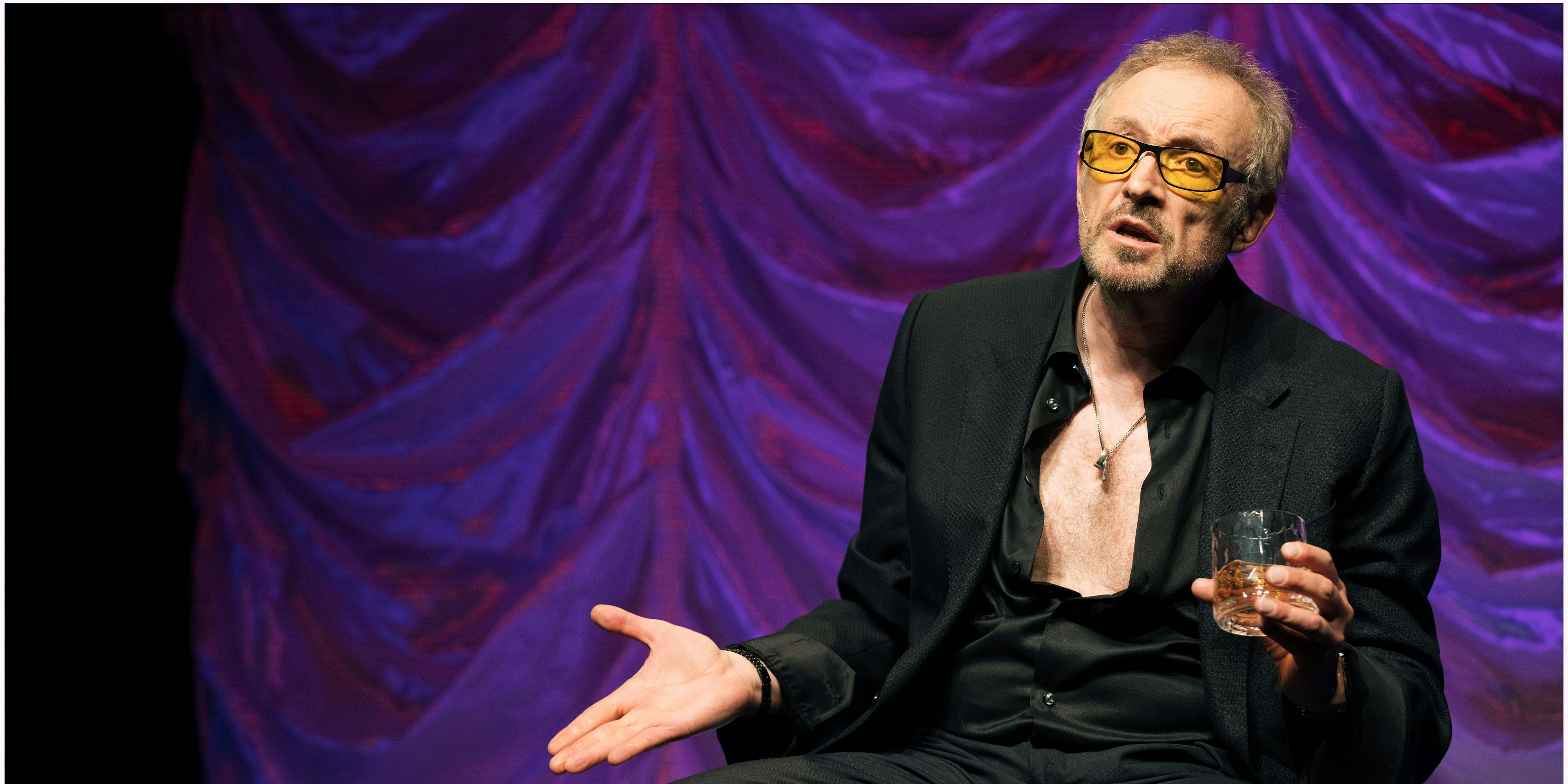 Josef Hader bei einem seiner Kabaretts.&nbsp;