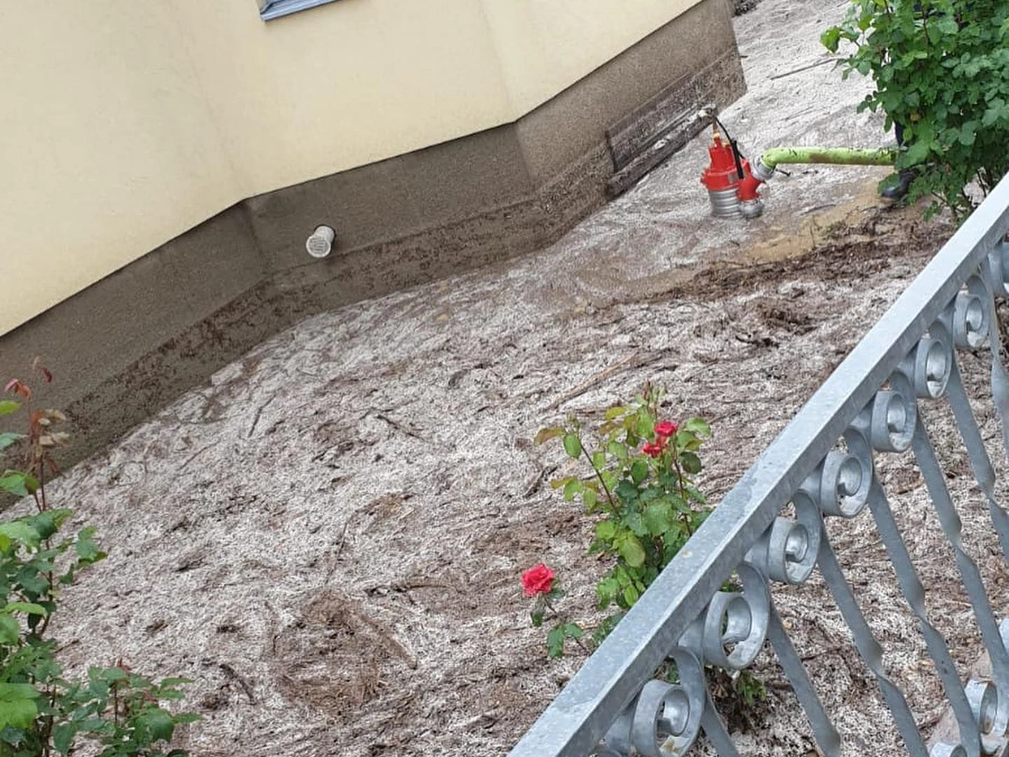 Der Starkregen führte zu Überschwemmungen.