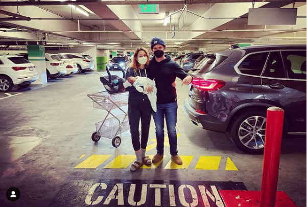 Die Tochter von Troian Bellisario und Patrick J. Adams 