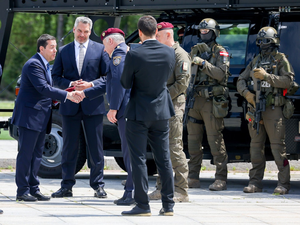 Griechischer Migrationsminister Notis Mitarakis auf Arbeitsbesuch bei Innenminister Karl Nehammer.