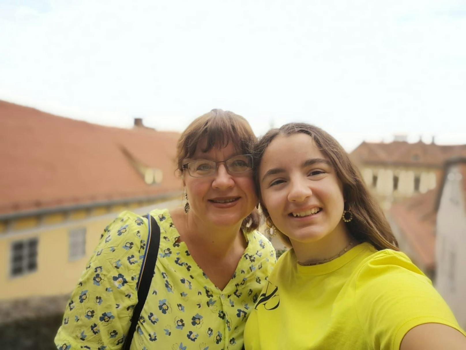 Bettina und Stefanie bei ihrem Wochenendtrip in der steirischen Landeshauptstadt Graz.
