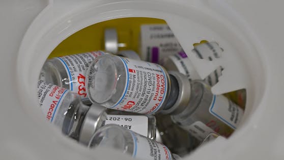 Knapp 2.000 Impfdosen mussten entsorgt werden.