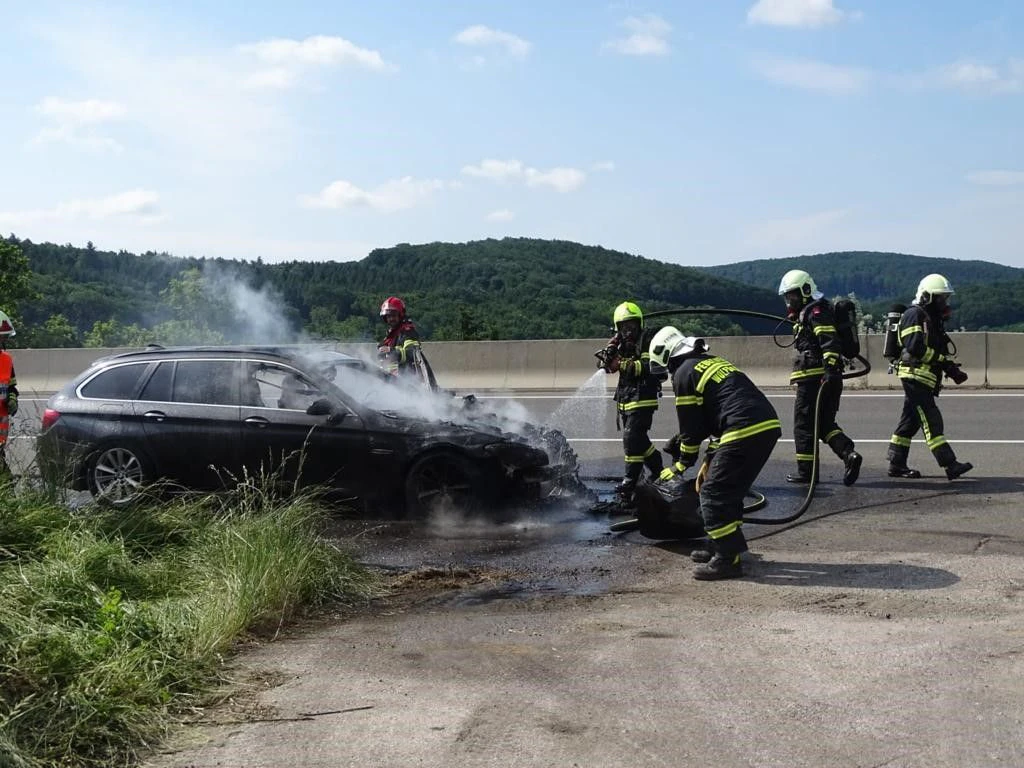 Die Feuerwehr löschte den Brand.