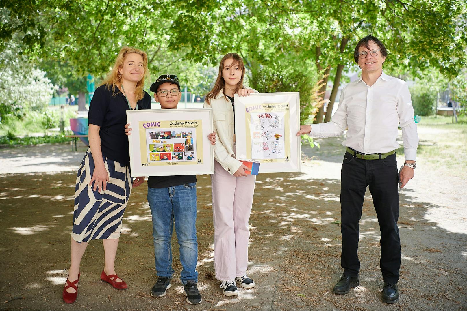 2 SchülerInnen der BRG 3 gewinnen bei Zeichenwettbewerb "Risi & Ko"