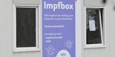 Arzt verweigert Wiener Pärchen Jaukerl in Impfbox