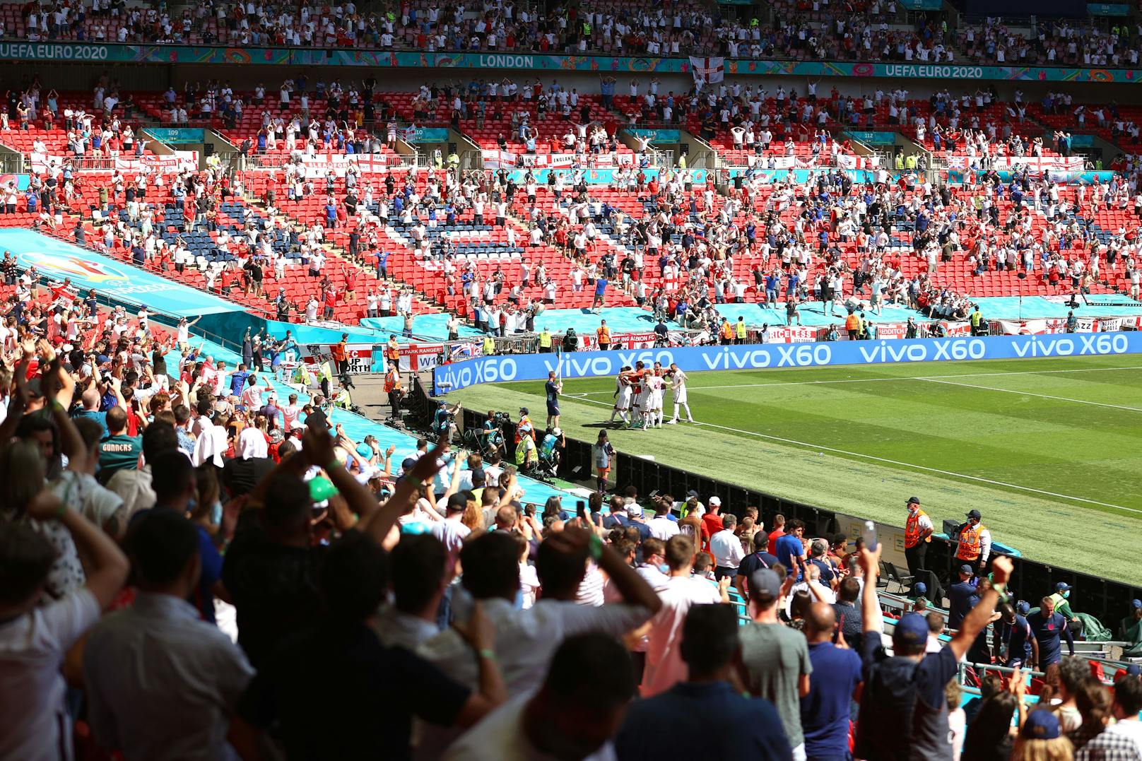 Der 1:0-Sieg von England gegen Kroatien im Wembley wurde von einem tragischen Unfall überschattet.&nbsp;