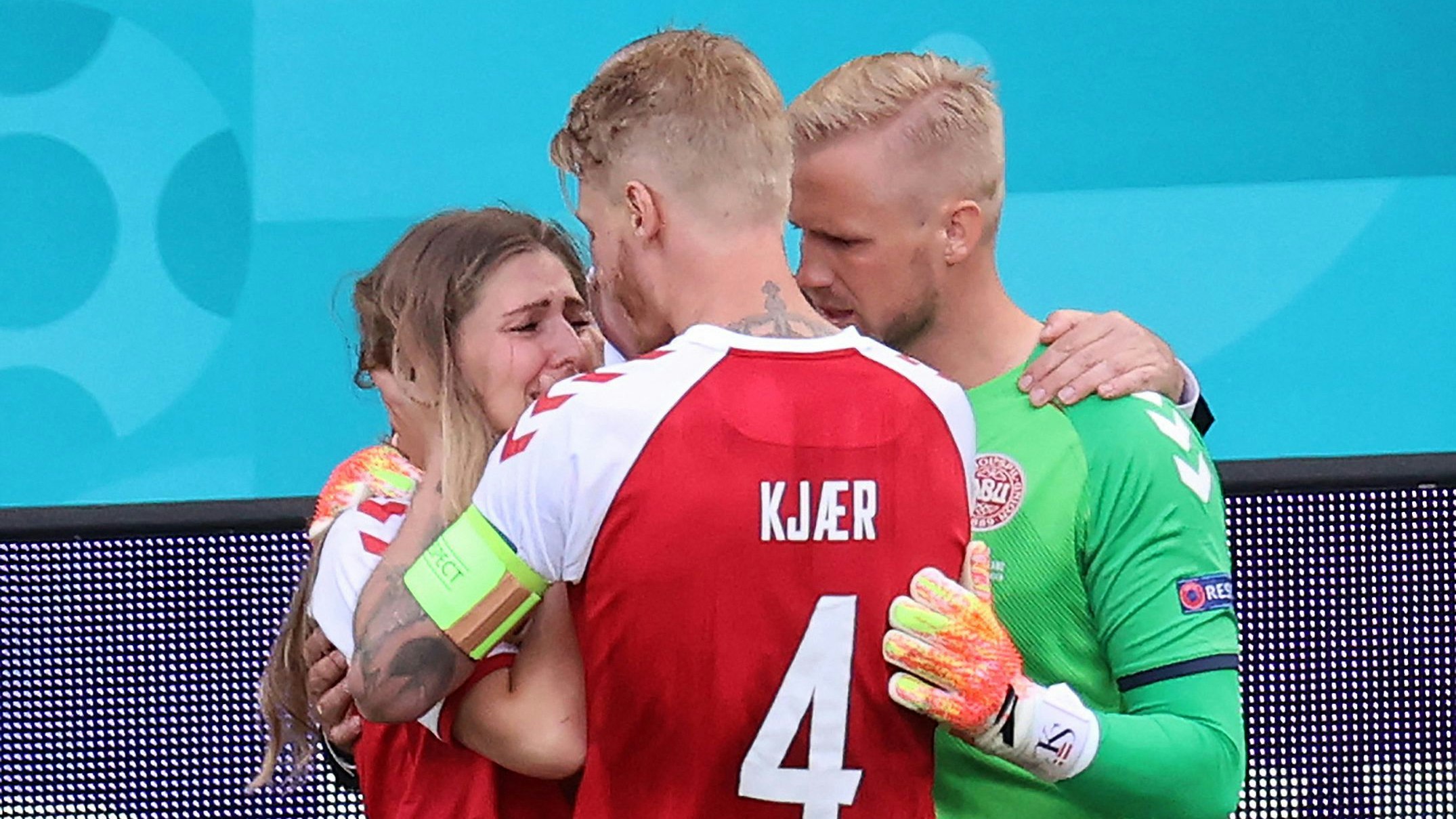 Simon Kjaer kümmert sich um die Freundin von Christian Eriksen.