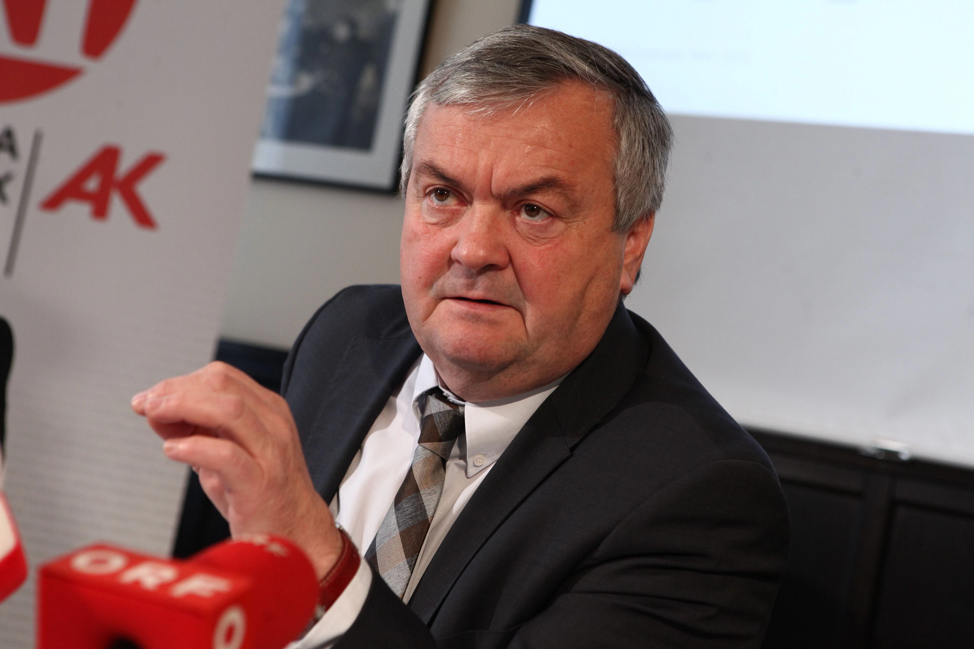 AKOÖ-Präsident Johann Kalliauer gibt Antwort auf arbeitsrechtliche Fragen zur Corona-Impfung.
