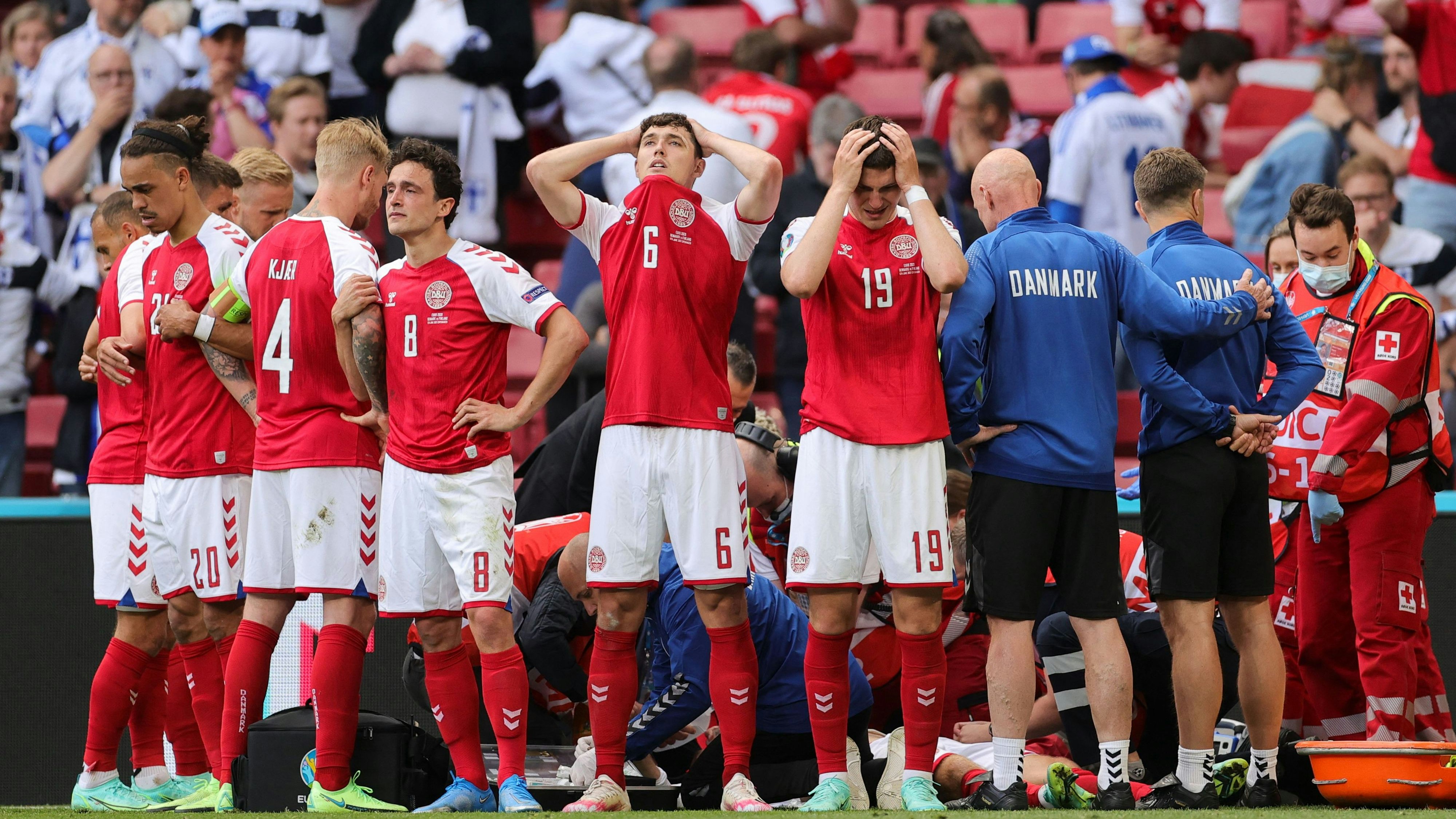 Die Erleichterung ist riesig, dass Dänemark Topspieler Cristian Eriksen seinen Zusammenbruch beim EM-Spiel gegen Finnland überlebt hat. Der Schock bei einigen Mitspielern ist dennoch gross.