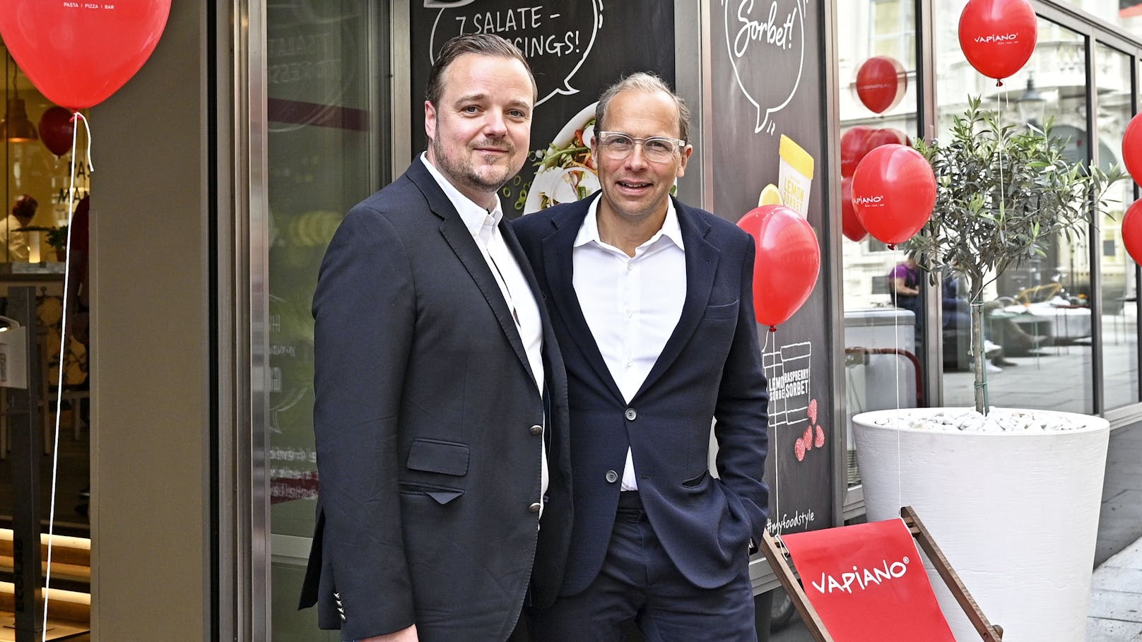 Vapiano Geschäftsführer Philipp Zinggl und Eigentümer Josef Donhauser