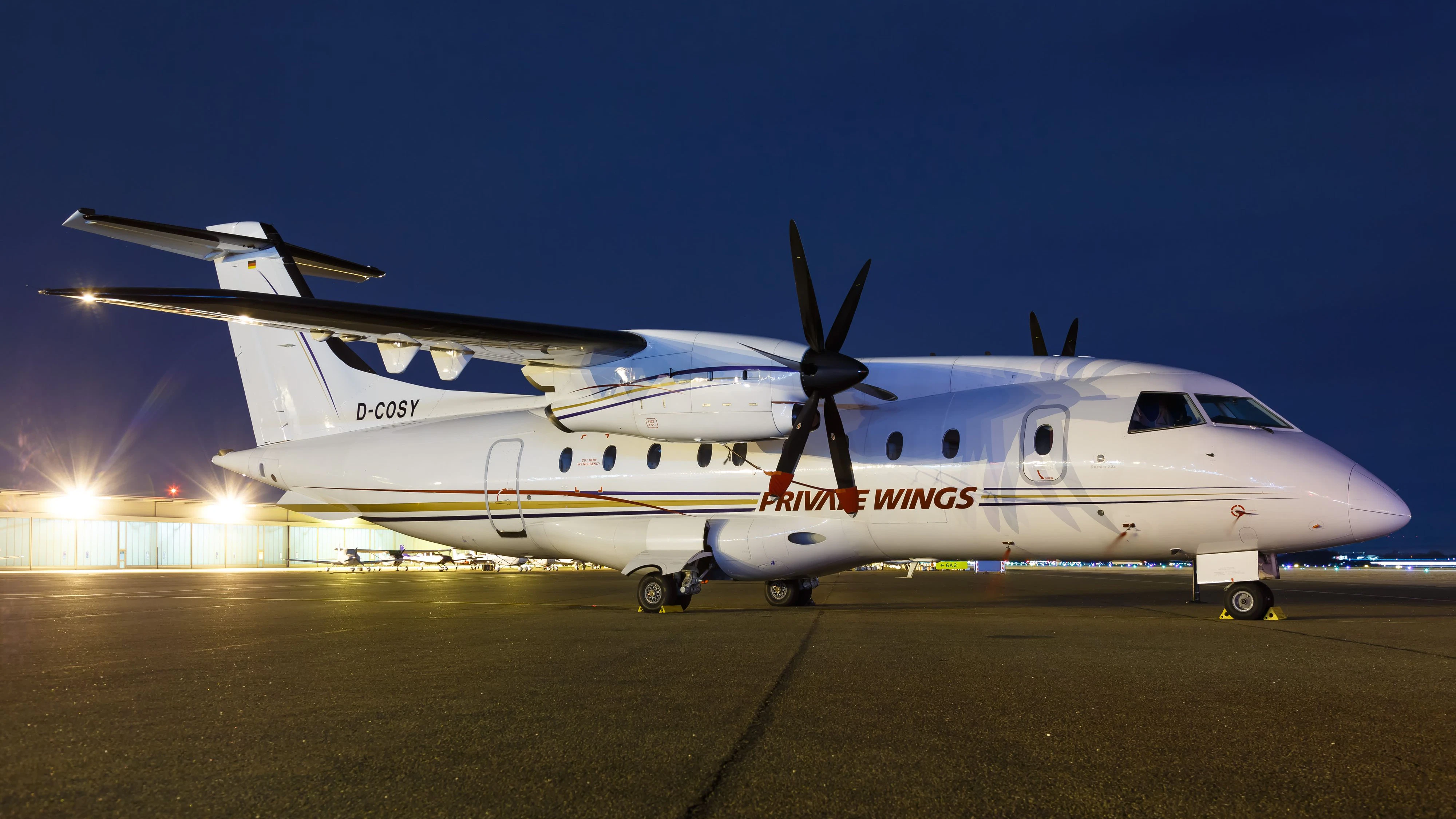 Mit einer solchen Private Dornier 328 Jet will "Hard Rock Air" demnächst abheben