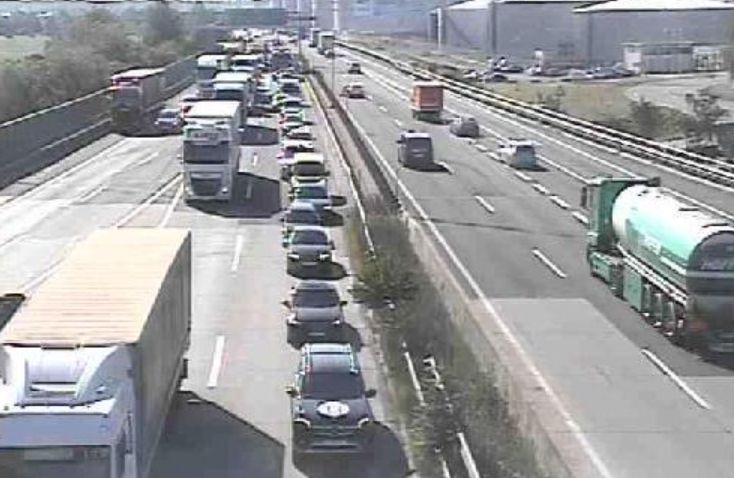 Stau-Alarm beim Knoten Schwechat
