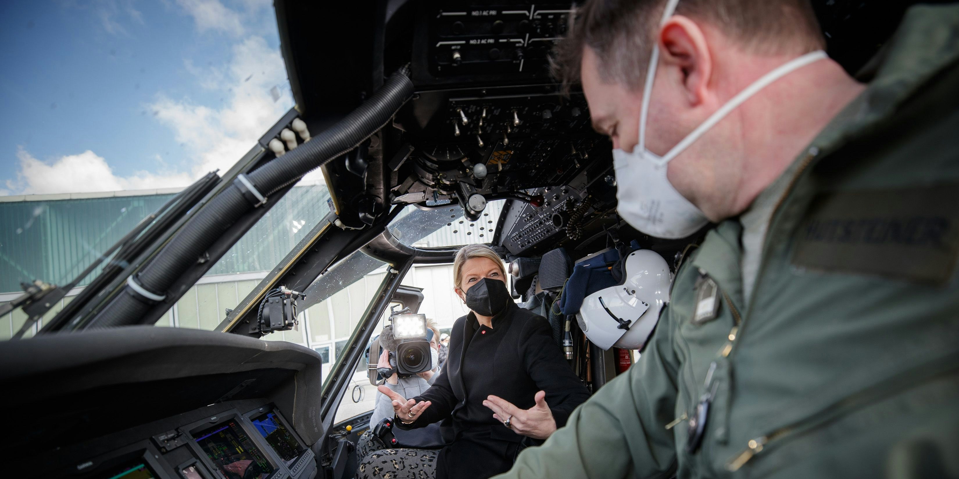 Verteidigungsministerin Tanner baut im Heer um.