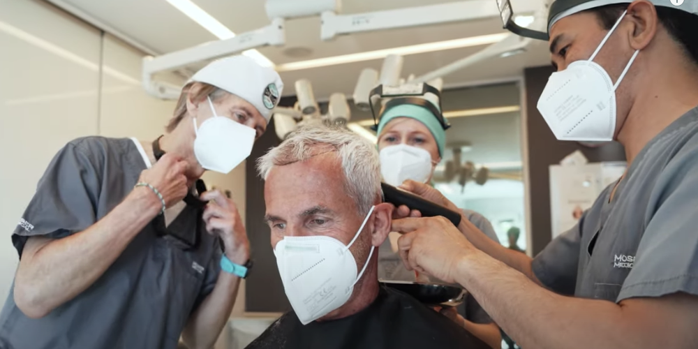 Haar für Haar zur Matte: 7 Stunden wurde Konsel behandelt.