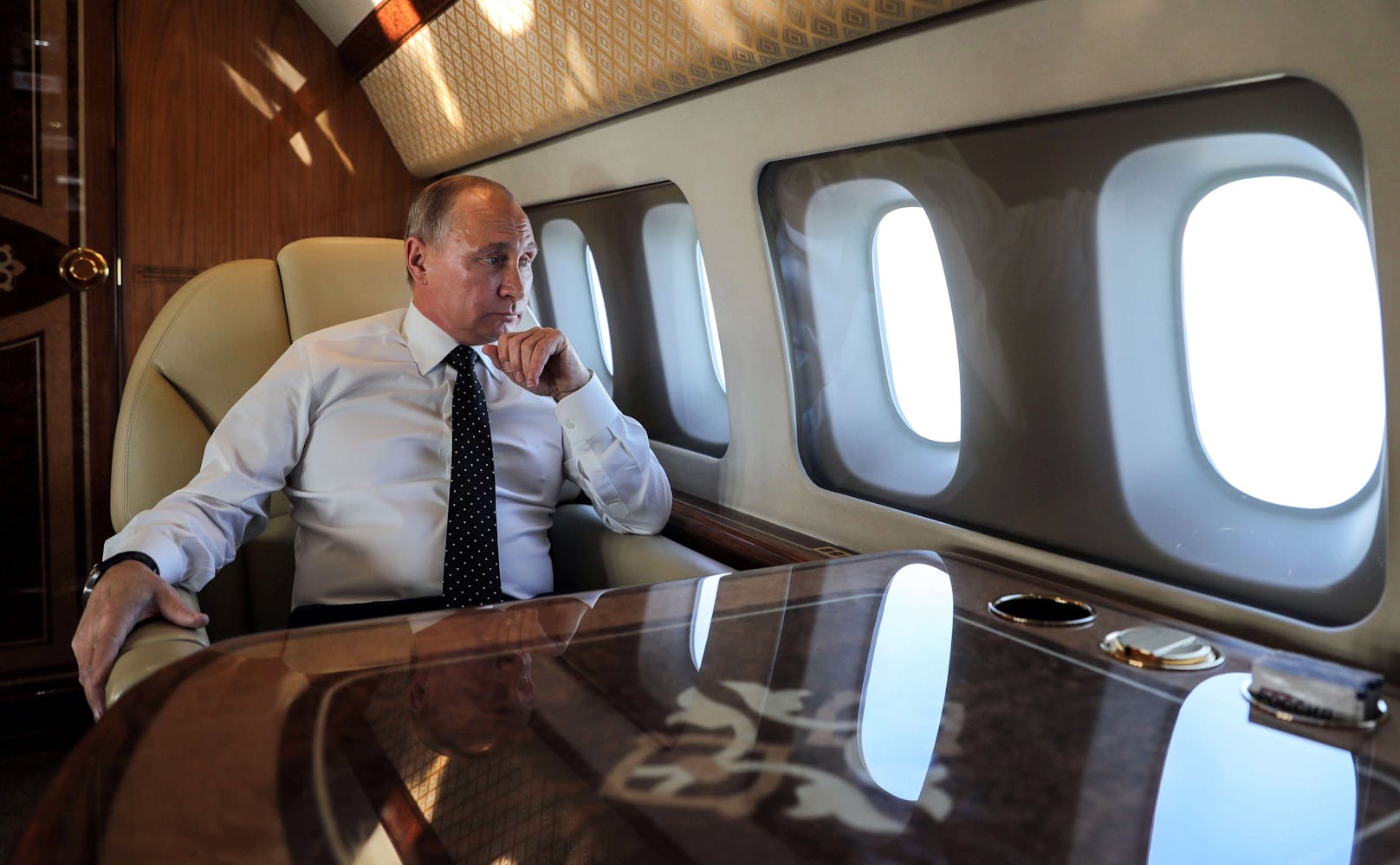 Putin fliegt mit eigenem Schlafzimmer zu G7-Gipfel