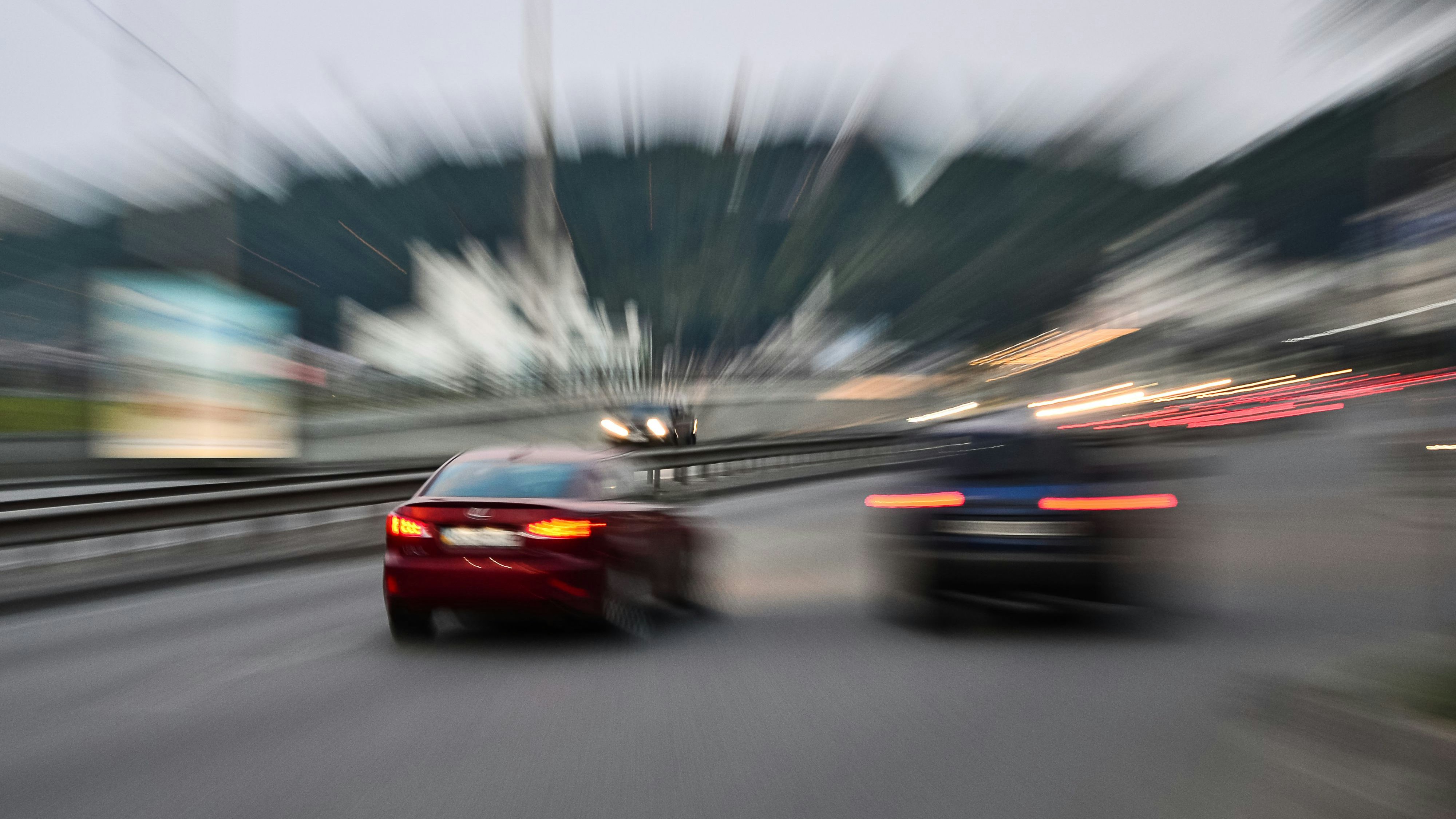 Teilnehmern von illegalen Straßenrennen wird nun der Kampf angesagt. Symbolbild. 