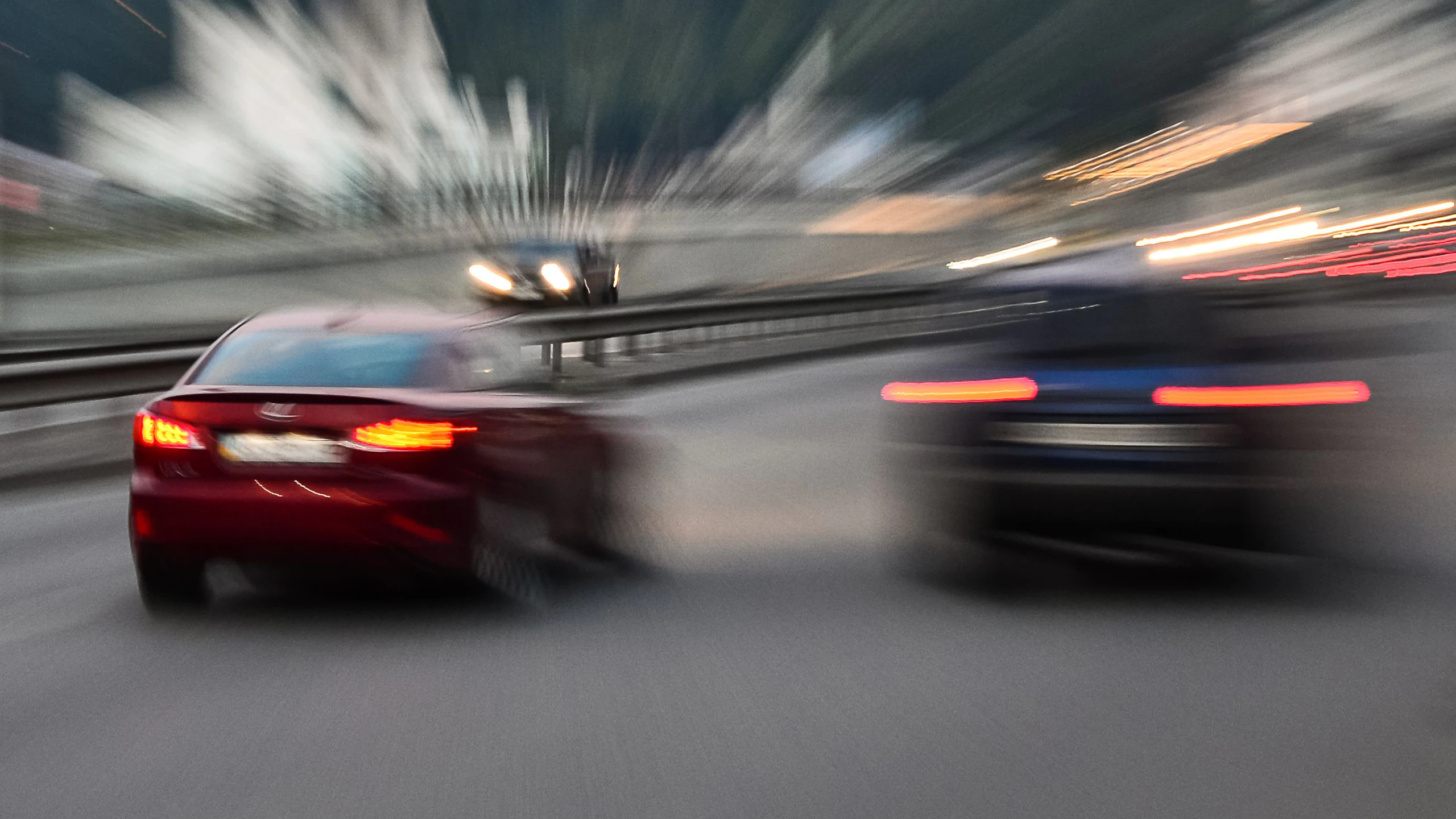 Teilnehmern von illegalen Straßenrennen wird nun der Kampf angesagt. Symbolbild. 