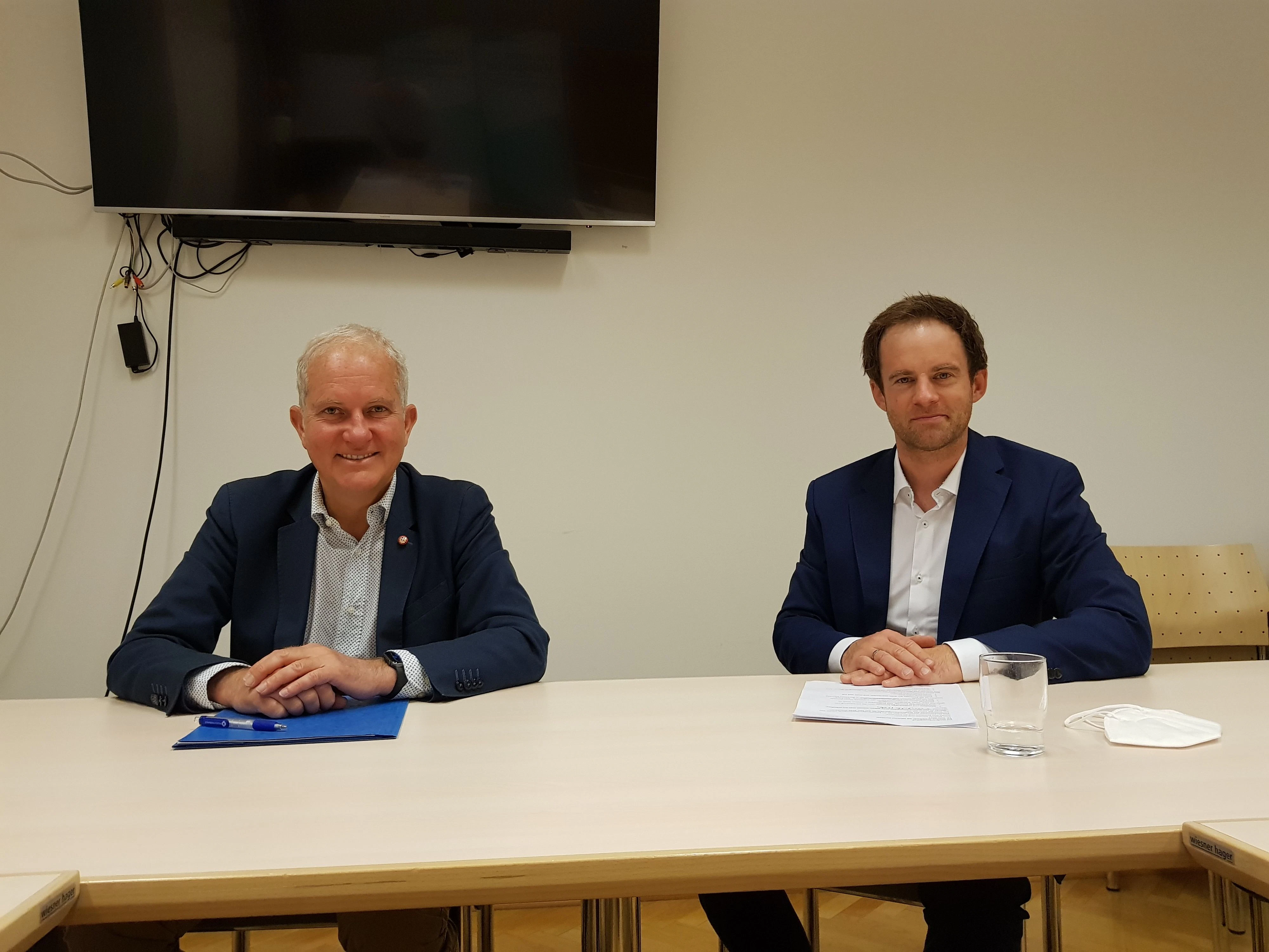Mit einem 8-Punkte-Plan will die ÖVP WIen (v.l.n.r.: Stadtrechnungshofsprecher Michael Gorlitzer und Klubchef Markus Wölbitsch) den Stadtrechnungshof stärker und unabhängiger machen.