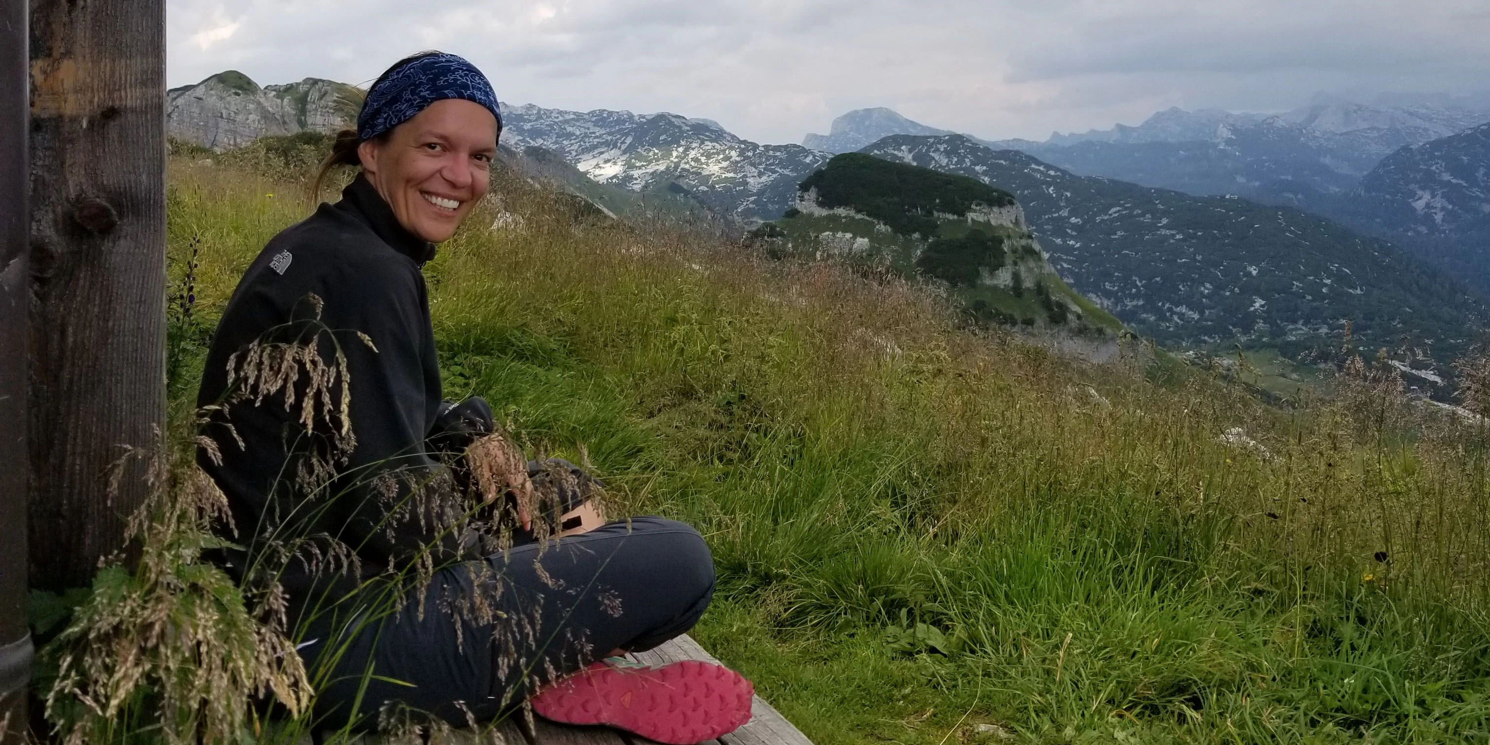 Austro-Amerikanerin Angie wird vom Cowgirl zum Kuh-Girl - Vimarsana News