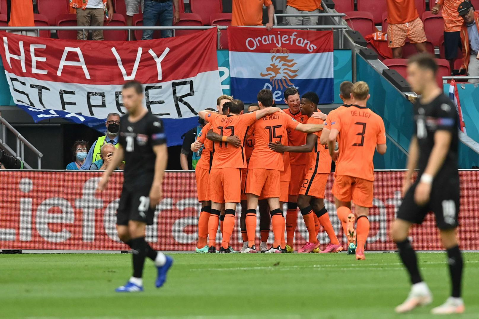 Österreich musste sich bei der Fußball-EM Holland mit 0:2 geschlagen geben. "Heute" analysiert die Teamspieler in der Einzelbewertung.