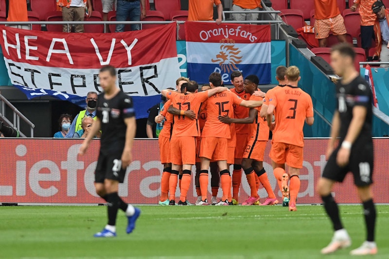 Österreich musste sich bei der Fußball-EM Holland mit 0:2 geschlagen geben. "Heute" analysiert die Teamspieler in der Einzelbewertung.