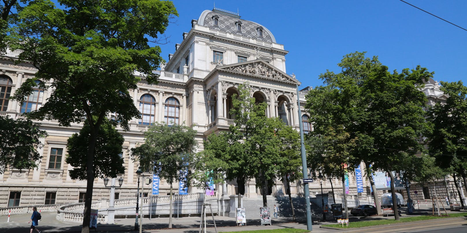 Das Hauptgebäude der Universität Wien. Über 200.000 Studierende in Österreich müssen nebenbei arbeiten.