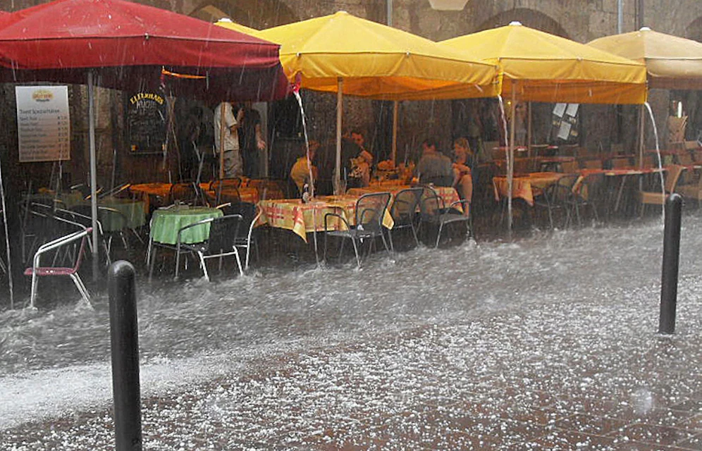 Starke Unwetter könnten auf den Westen Österreichs zukommen.