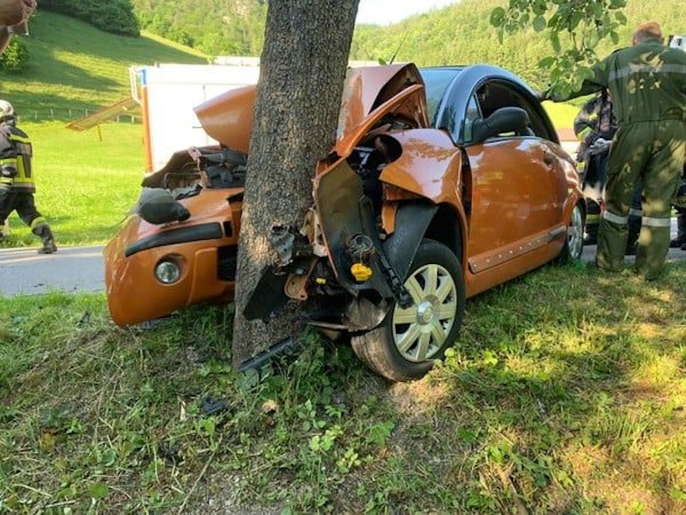 Bei Kleinzell kam ein Lenker von der Fahrbahn ab.