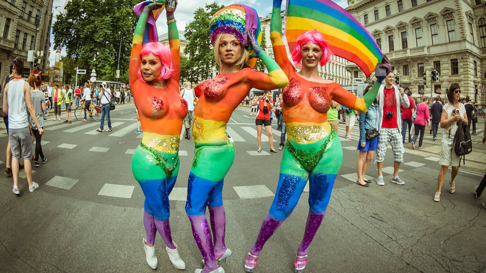 Reisewarnung! Angst vor Attacken auf Pride-Events