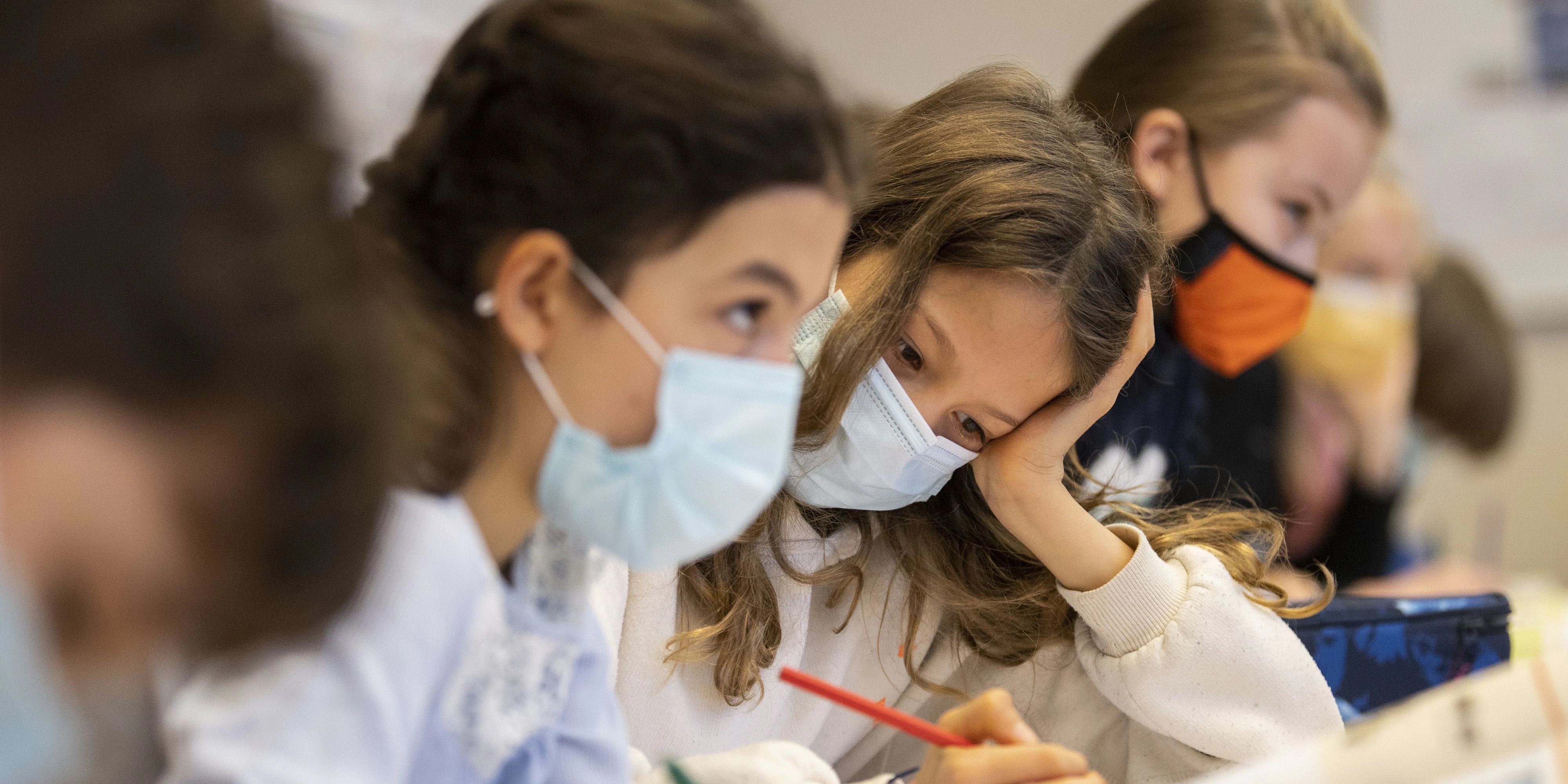 Herbst-Schulstart bringt Überraschung bei Masken-Regel - Vimarsana News