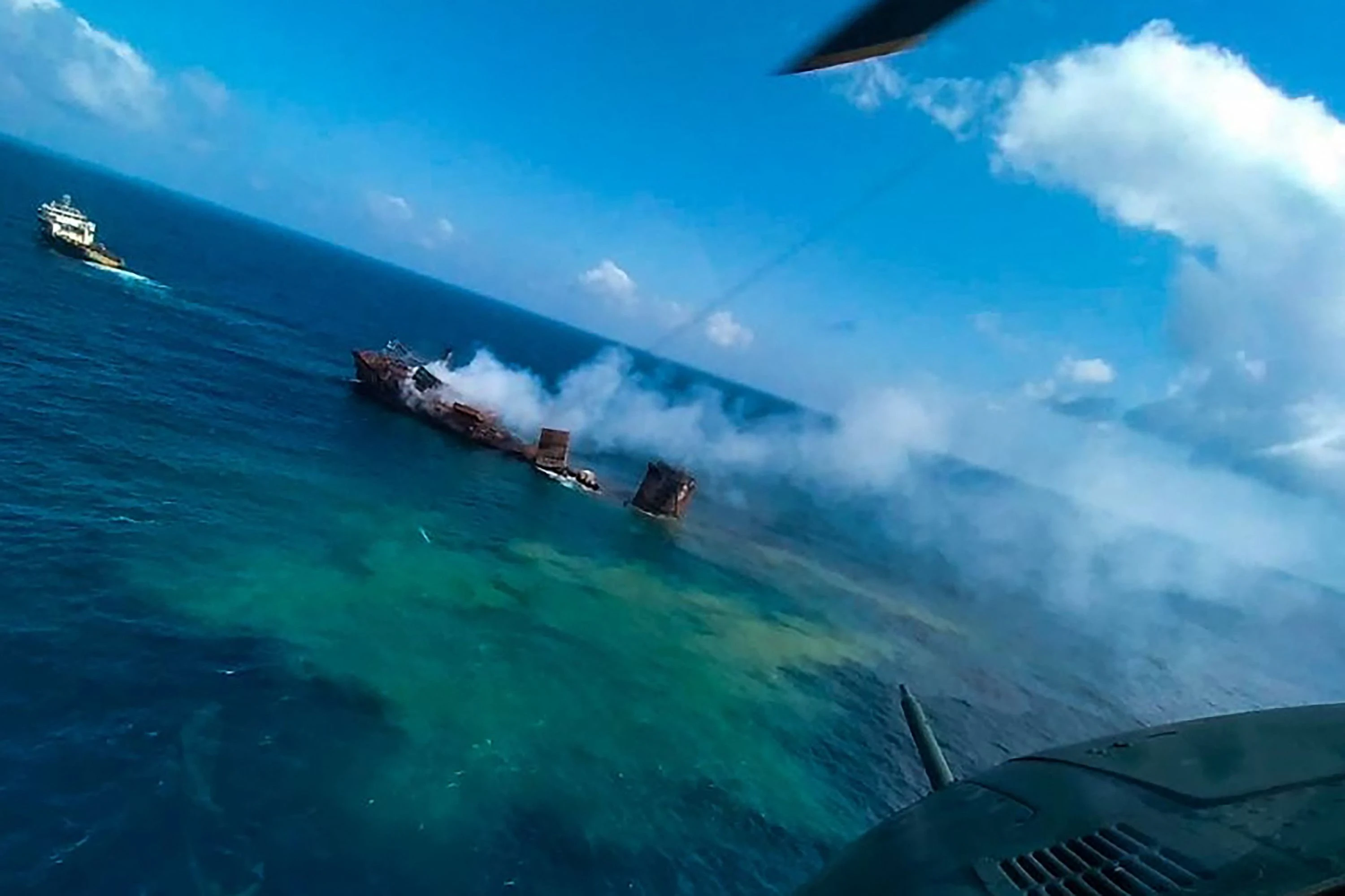 Das Schiff ist mit Mikroplastik und Chemikalien beladen. 