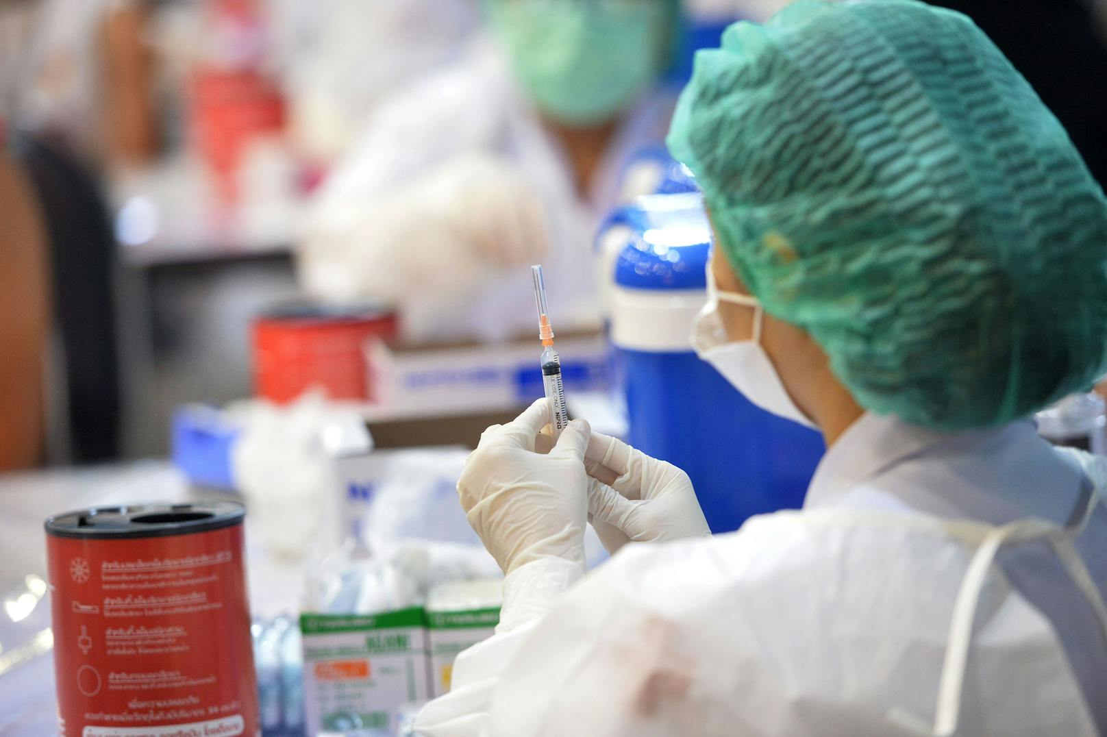 Das Präparat der Firma Sinovac ist der zweite Corona-Impfstoff aus China, der eine Notfallzulassung der WHO erhält.