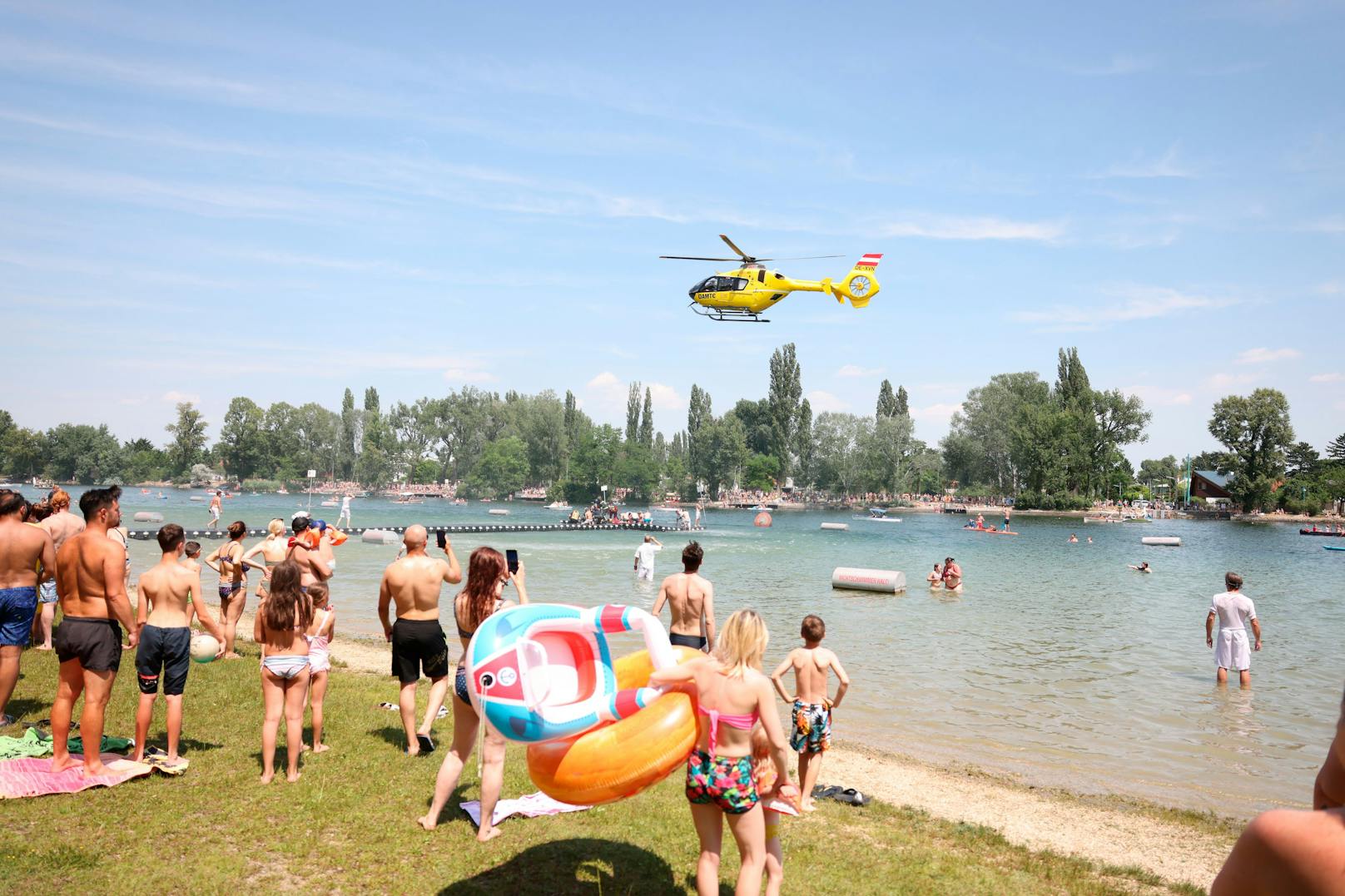 Alarm für die Einsatzkräfte nach einem Notfall im Wiener Gänselhäufel (20. Juni 2021)