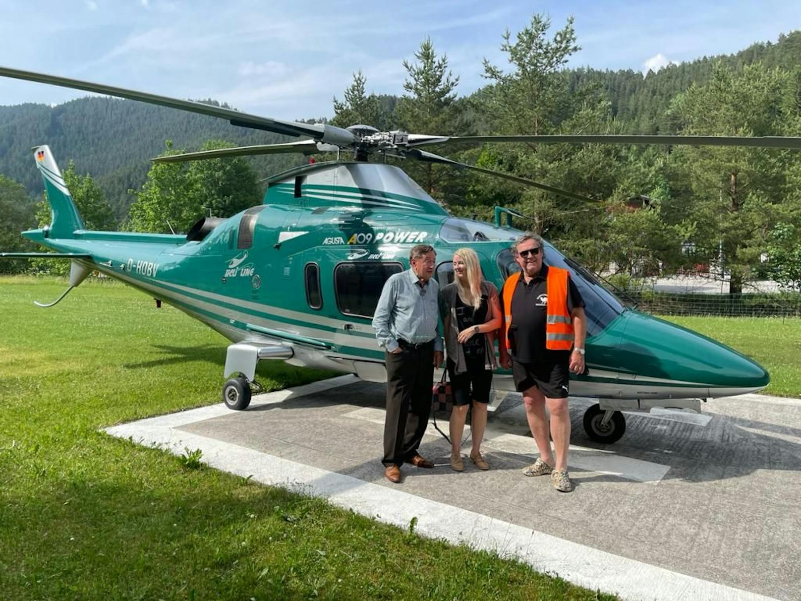 "Simone und ich sind am Sonntag mit  dem Helikopter ins Wirtshaus Steirereck am Pogusch (Steiermark) geflogen", sagt Mörtel.