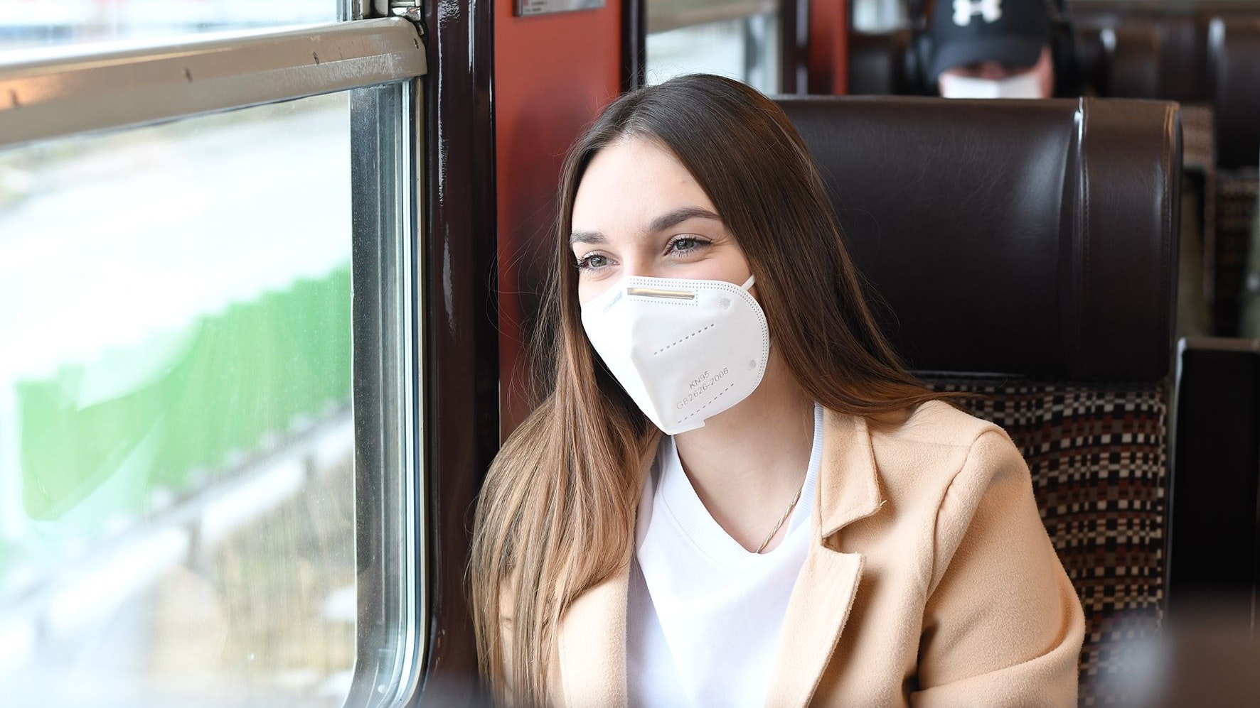 Die Regierung hat angekündigt, die Maskenpflicht in Öffis bald abschaffen zu wollen.