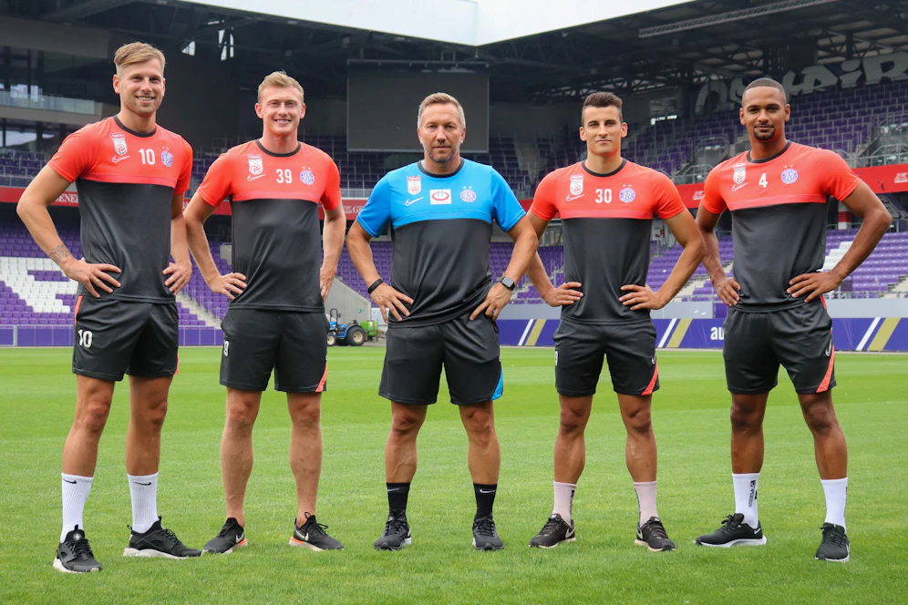 Die Austria meldet zum Trainingsstart zwei Verlängerungen und zwei Neuzugänge. 