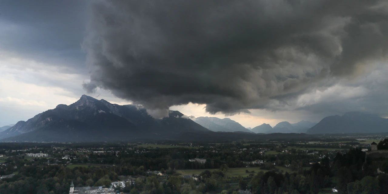 Wetter-Experten warnen vor schweren Hagel-Gewittern - Vimarsana News