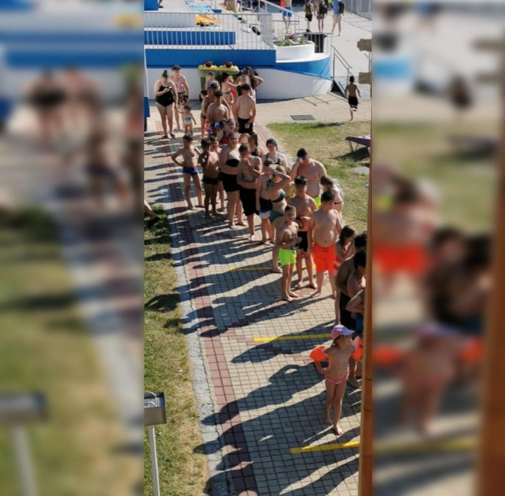 Trotz der gelben Markierungen, werden die Abstände nicht eingehalten.