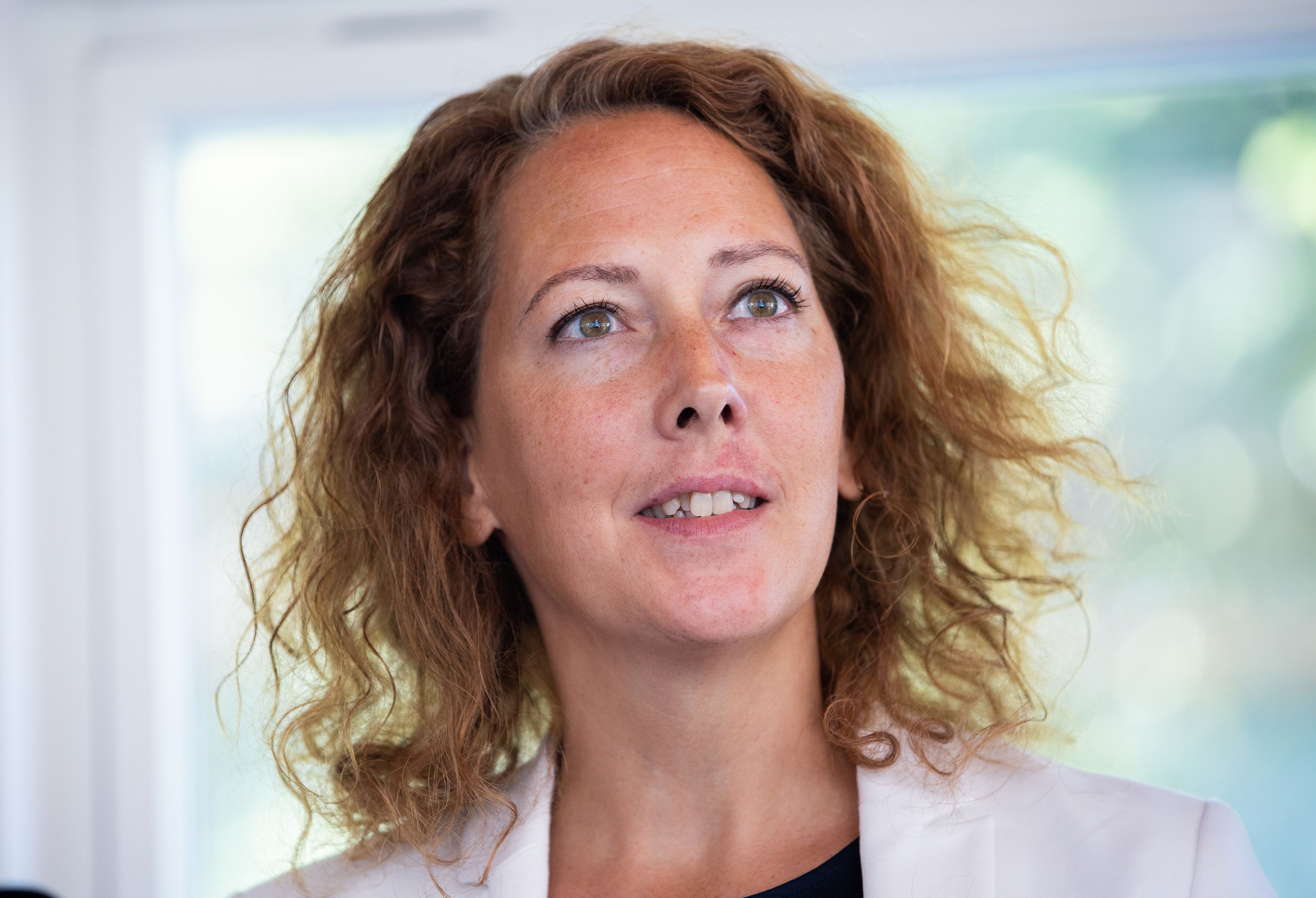 Nach Schulen und Elternverbänden üben nun auch die Wiener Grünen unter der nicht-amtsführenden Stadträtin Judith Pühringer Kritik an der Neuzuteilung der Wiener Pflichtschullehrer.