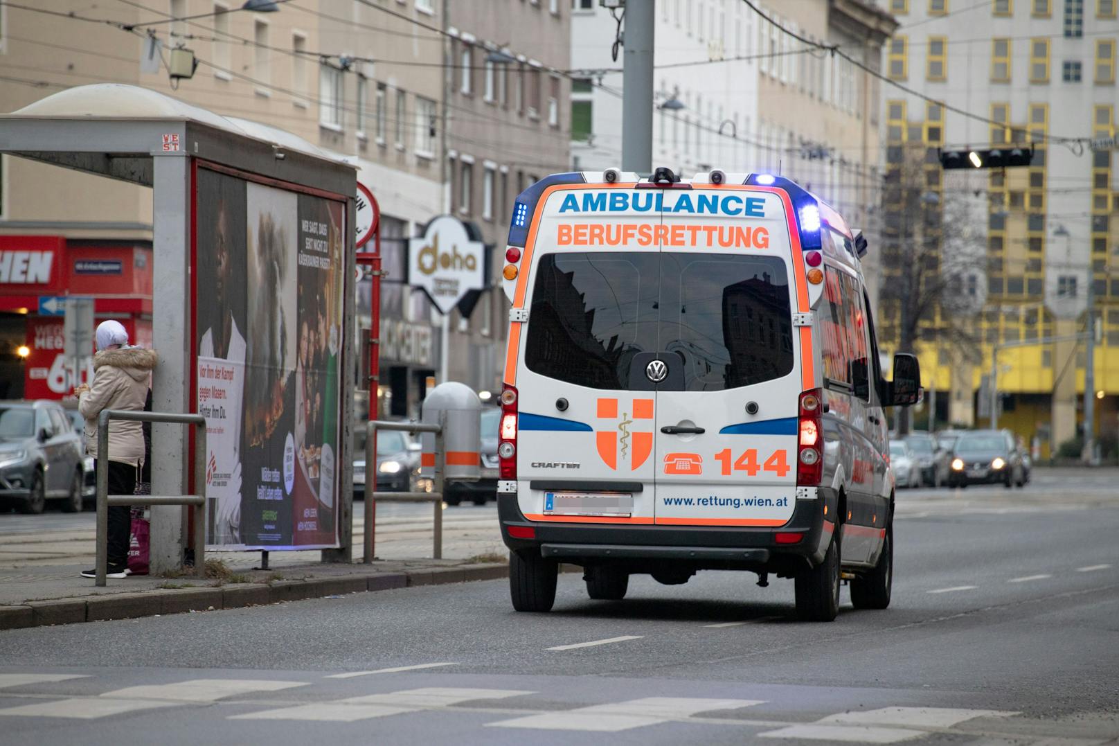 Ein Rettungswagen (RTW) der Wiener Berufsrettung (Symbolfoto)