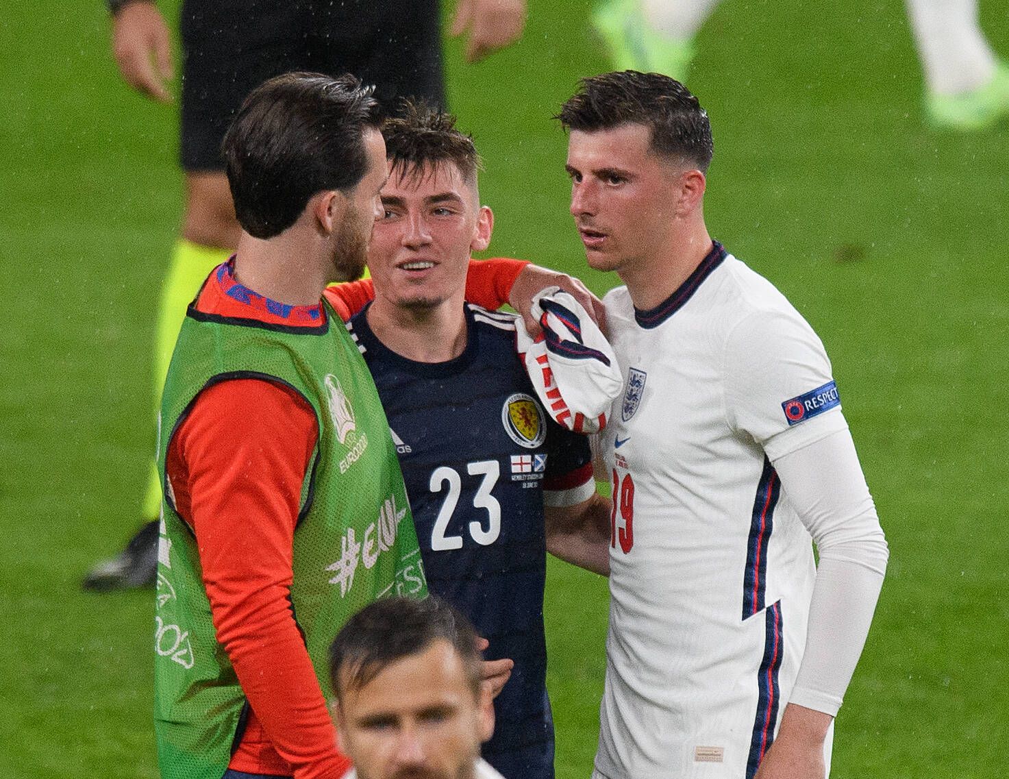 Ben Chilwell (links) und Mason Mount (rechts) hatten mit Billy Gilmour geplaudet, der später positiv getestet wurde.