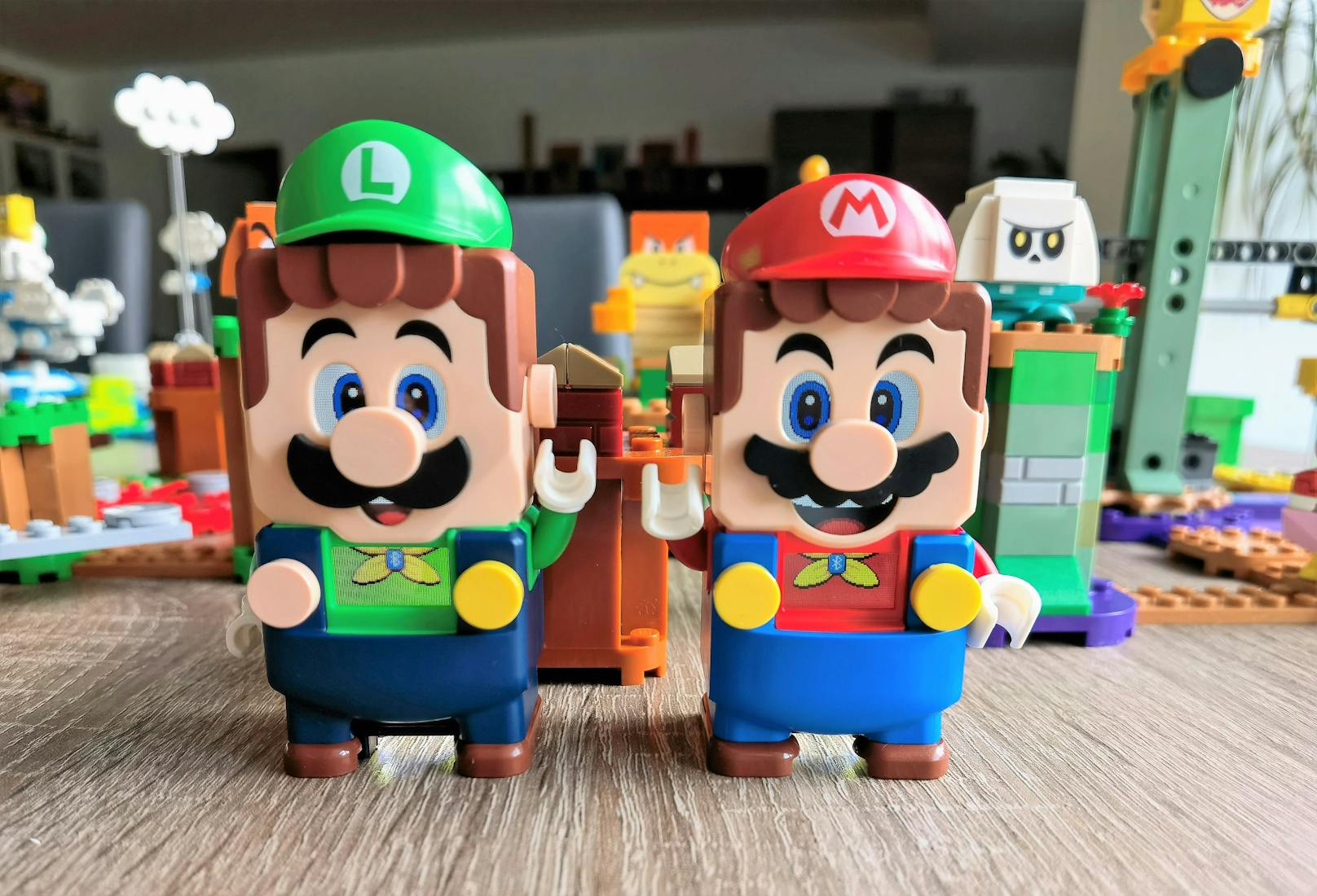 Der Clou des Startests beziehungsweise der neuen Figur ist aber wohl die Dual-Player-Version. Wer den 2-Spieler-Modus aus den Mario-Videospielen kennt, darf sich über diesen nun auch in der LEGO-Welt freuen.