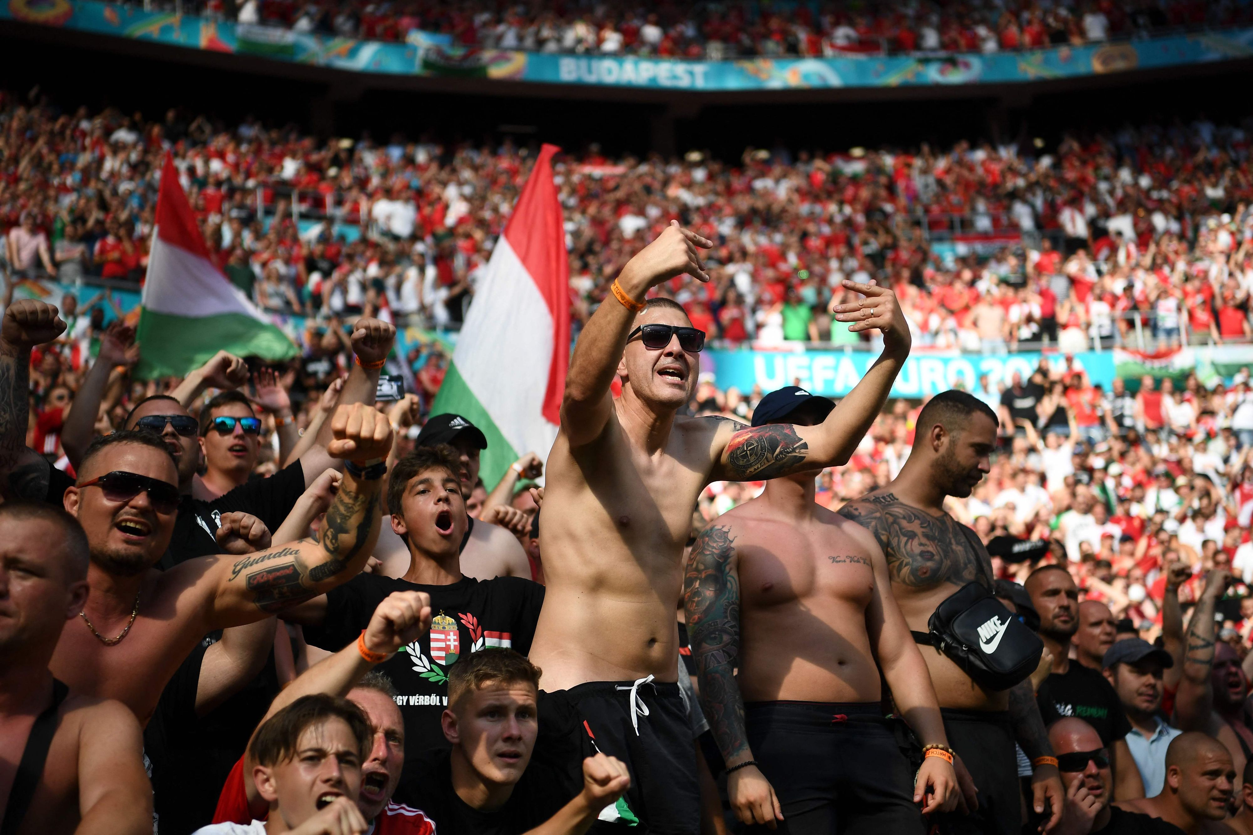 Die Ränge der Puskas Arena waren dicht gefüllt.