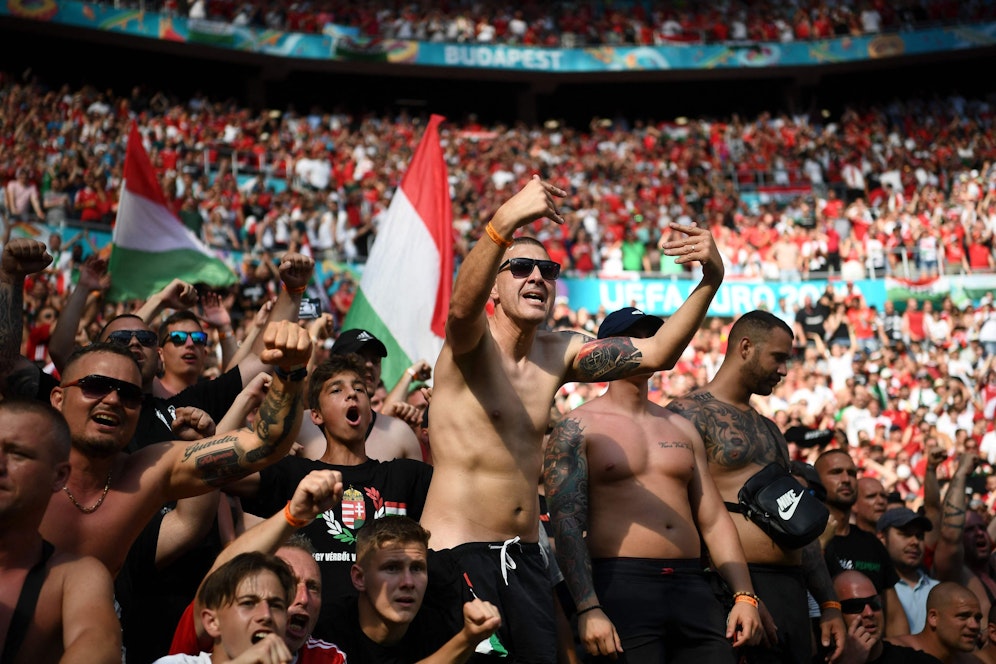 Die Ränge der Puskas Arena waren dicht gefüllt.