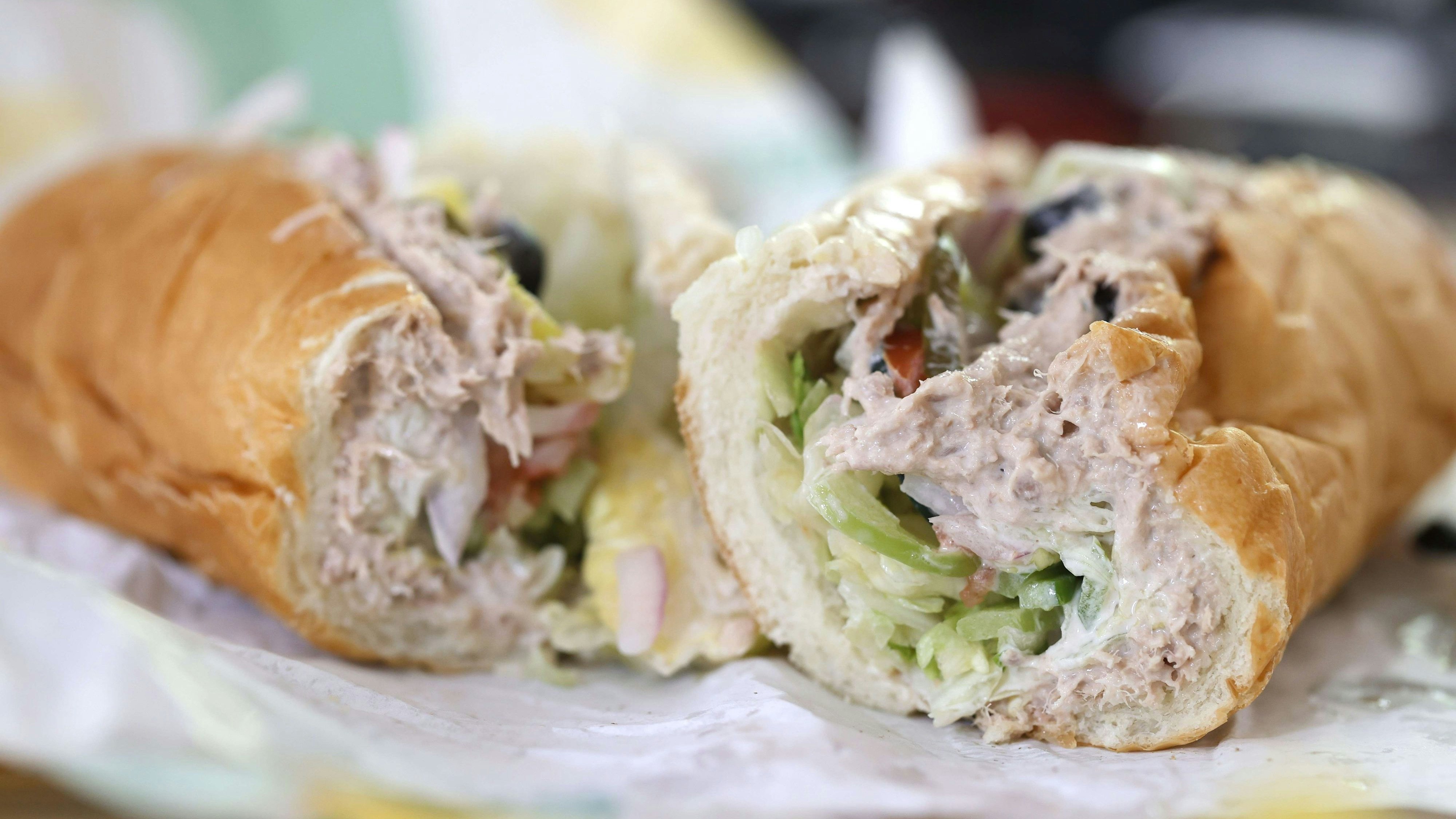Subway behauptet, der Thunfisch sei echt und wild gefangen.&nbsp;