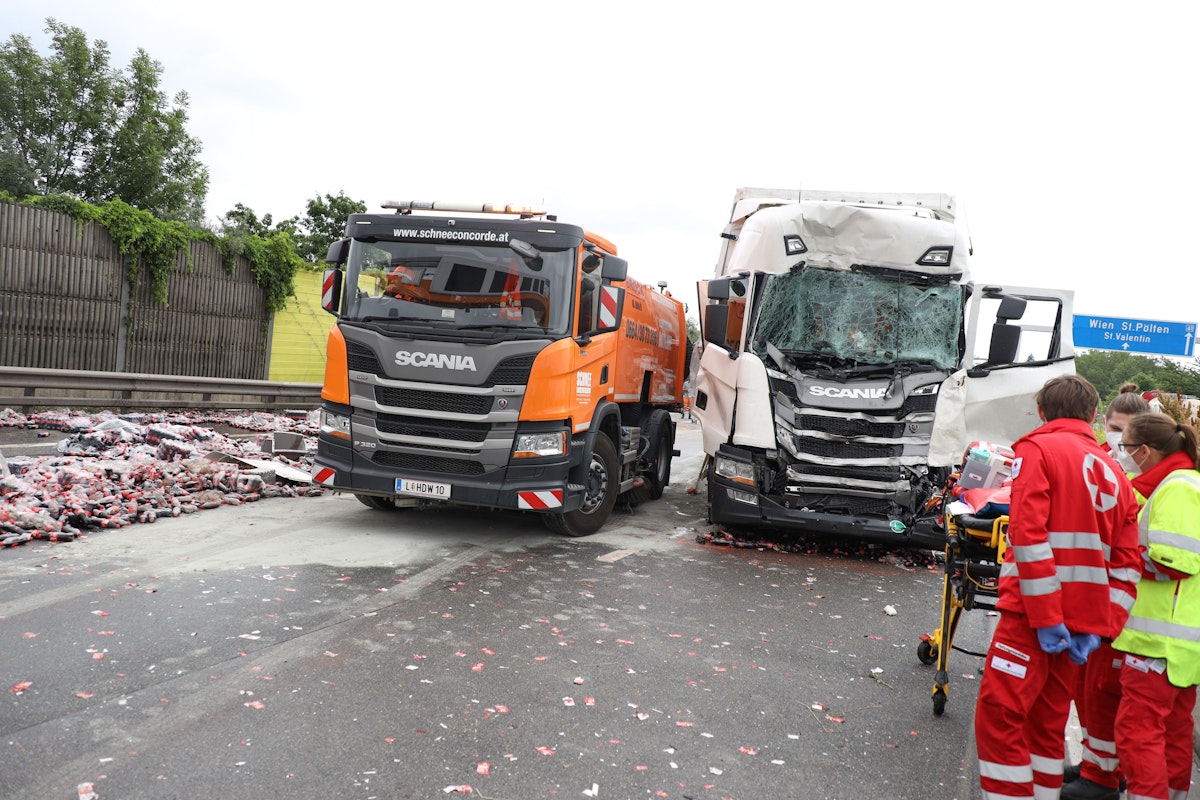 Mittwochvormittag war es auf der A1 zum folgenschweren Unfall gekommen.
