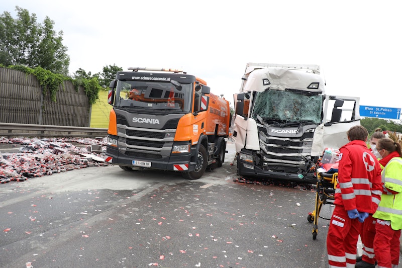 Mittwochvormittag war es auf der A1 zum folgenschweren Unfall gekommen.
