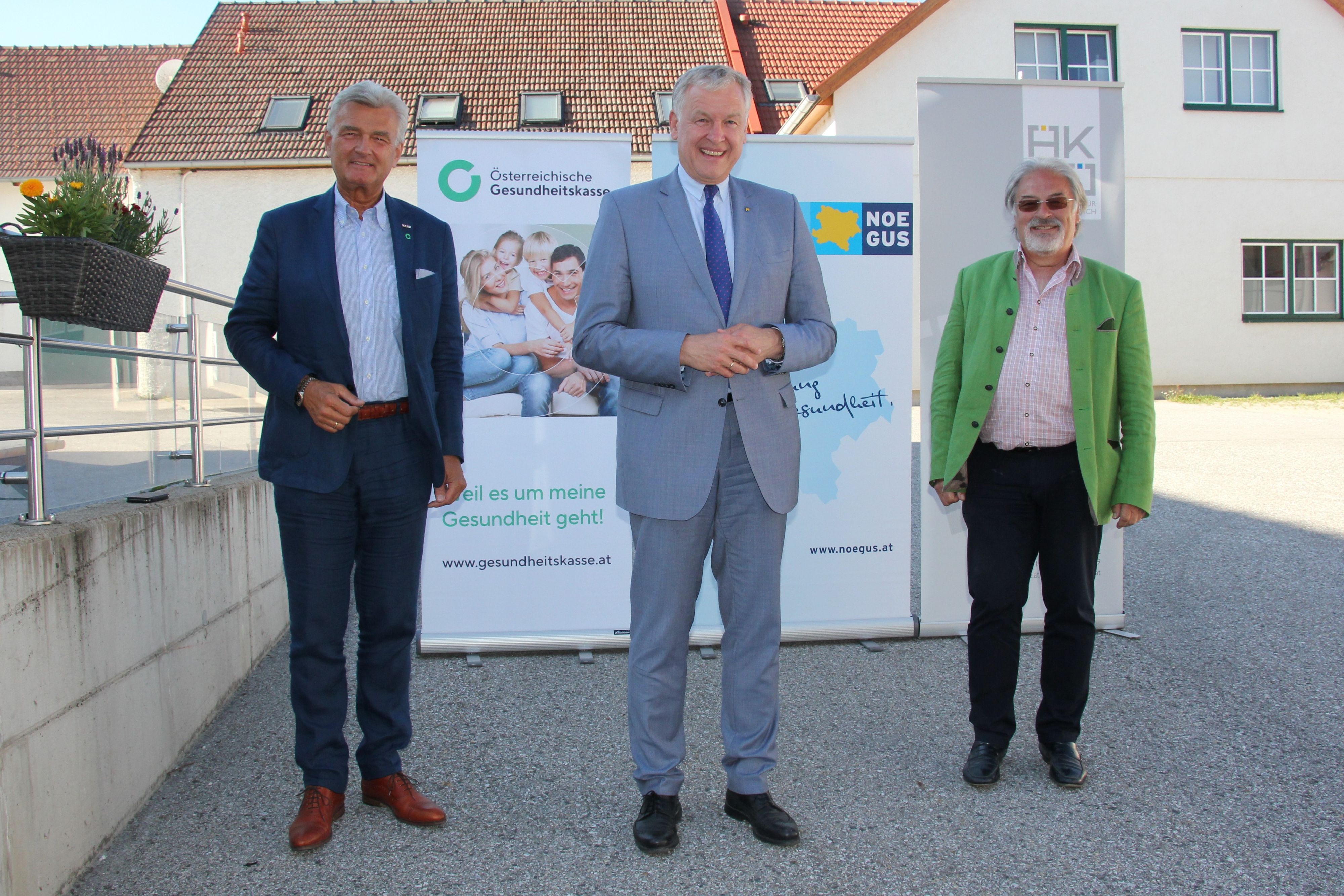Norbert Fidler, Landesrat NÖGUS-Vorsitzender Martin Eichtinger und Dietmar Baumgartner, Vizepräsident der Ärztekammer für NÖ und Kurienobmann der niedergelassenen Ärzte.