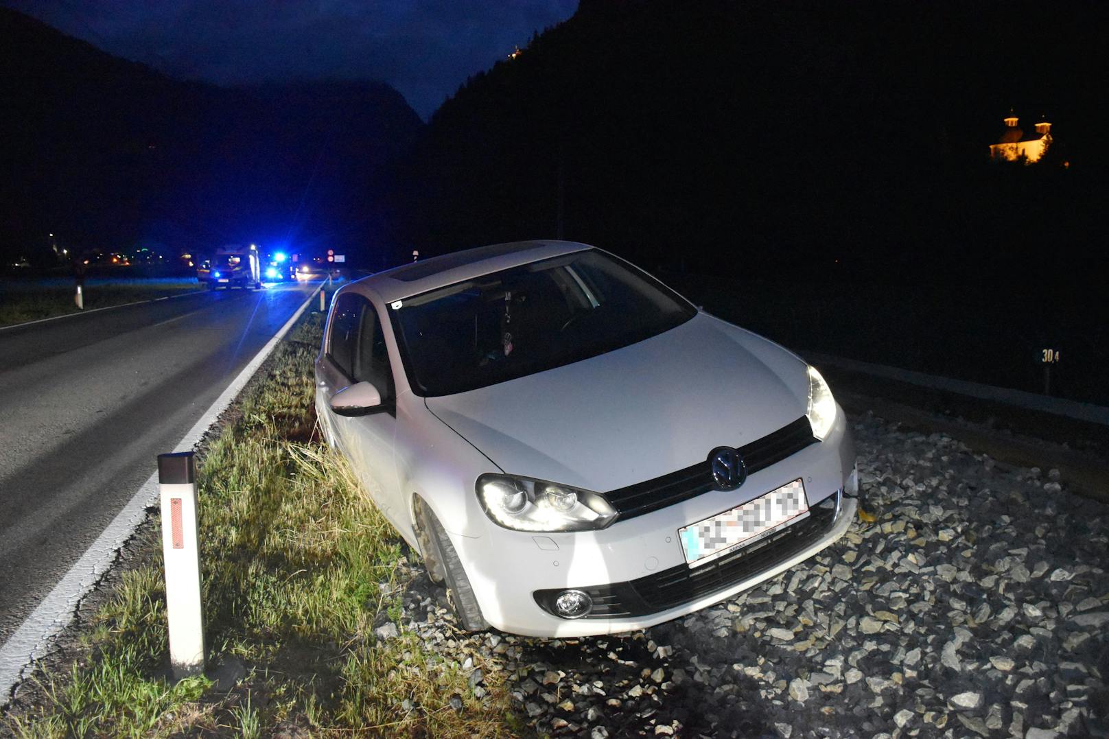 Bei dem Crash auf der Zillertalstraße (B169) in Mayrhofen wurden drei Personen verletzt. 